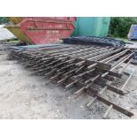 7NO WROUGHT IRON METAL FENCE RAILING PANELS 2.8M LENGTH APPROX PLUS 3 SMALL OFFCUTS, 5FT / 1.5M OVE