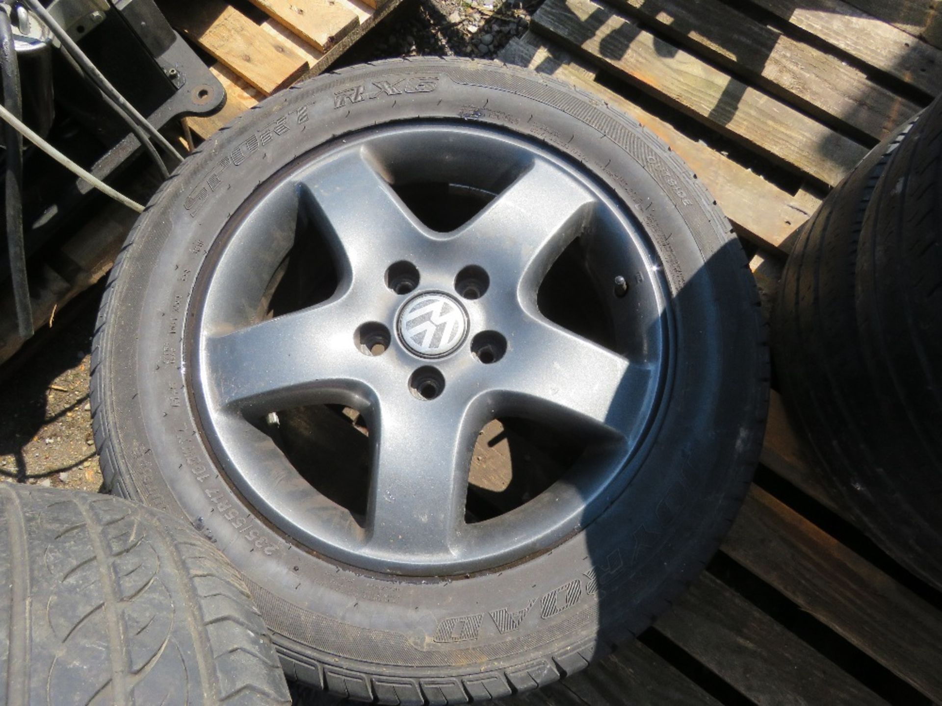 5NO ASSORTED VW WHEELS AND TYRES. - Image 3 of 8