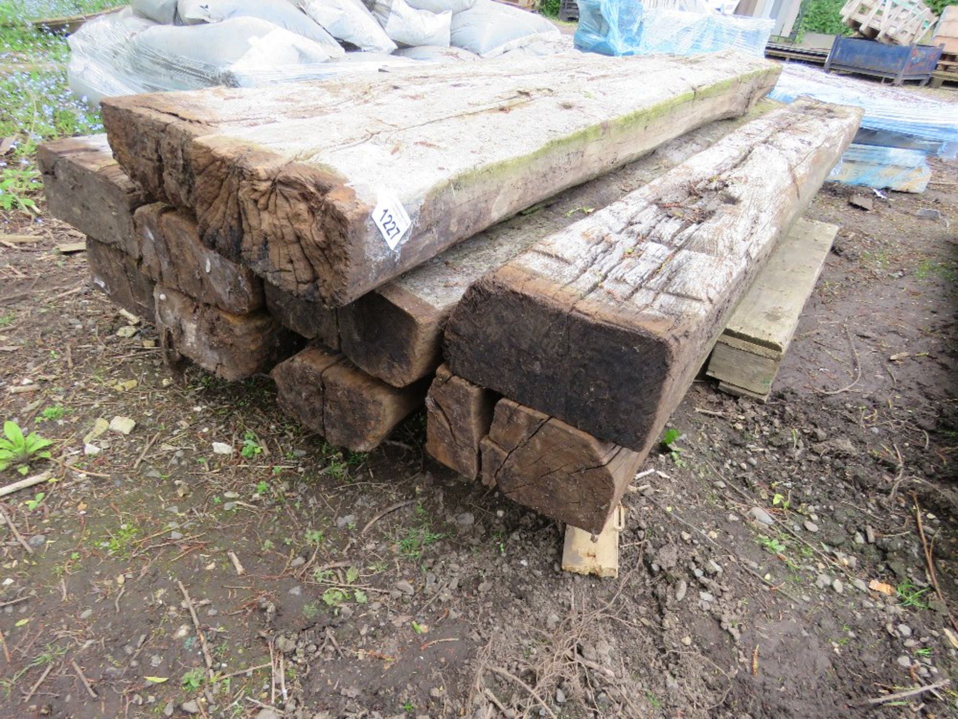 10NO TIMBER RAILWAY SLEEPERS.....THIS LOT IS SOLD UNDER THE AUCTIONEERS MARGIN SCHEME, THEREFORE NO