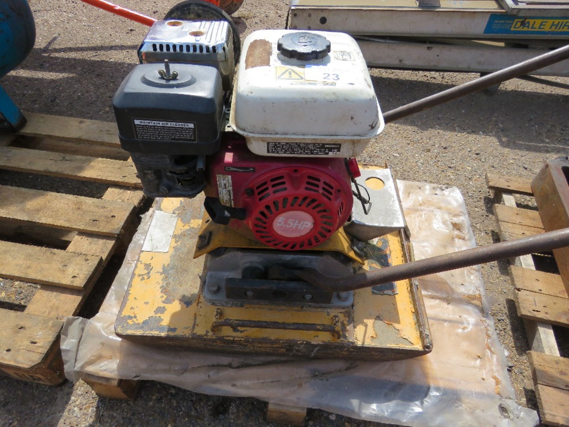 WACKER HEAVY DUTY COMPACTION PLATE. - Image 2 of 4