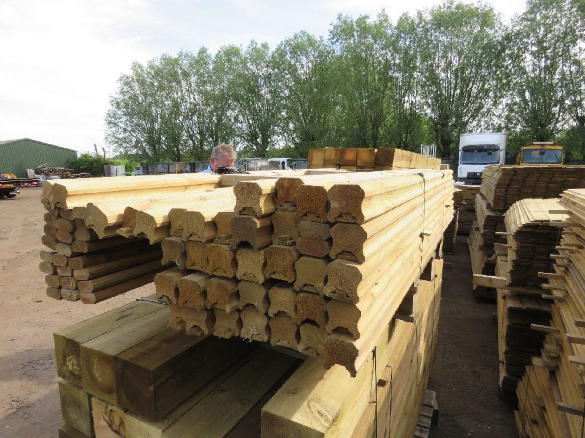 LARGE BUNDLE OF DECKING HANDRAILS @ 2.4M LENGTH APPROX.