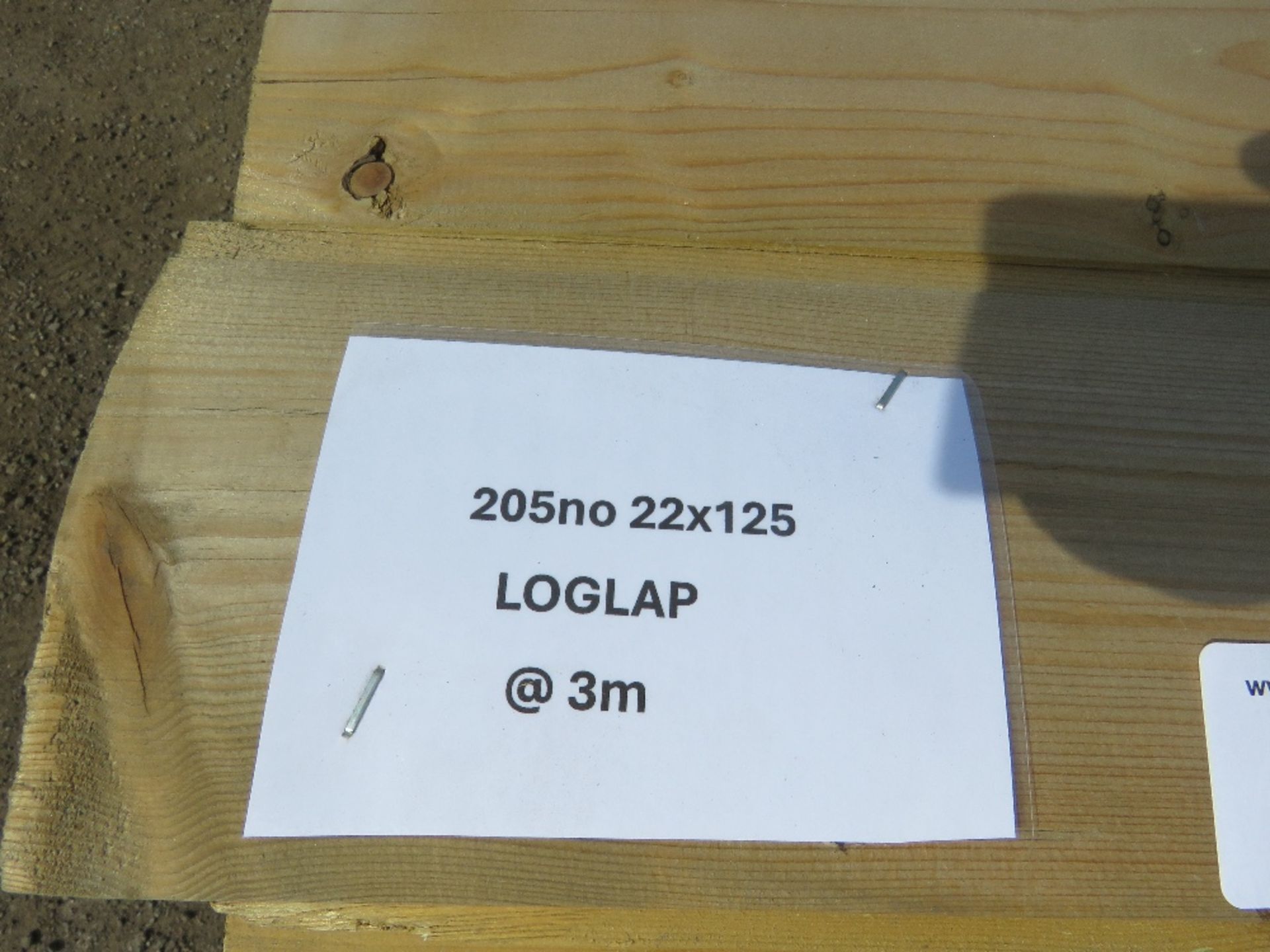 LARGE PACK OF TREATED LOG LAP CLADDING BOARDS 22MM X 125MM @ 3M LENGTH APPROX. 205NO PIECES APPROX - Image 4 of 4