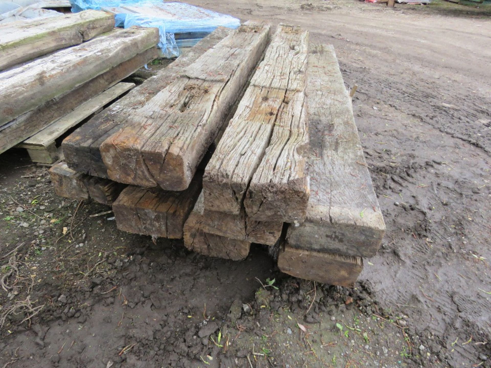 10NO TIMBER RAILWAY SLEEPERS.....THIS LOT IS SOLD UNDER THE AUCTIONEERS MARGIN SCHEME, THEREFORE NO - Image 4 of 4