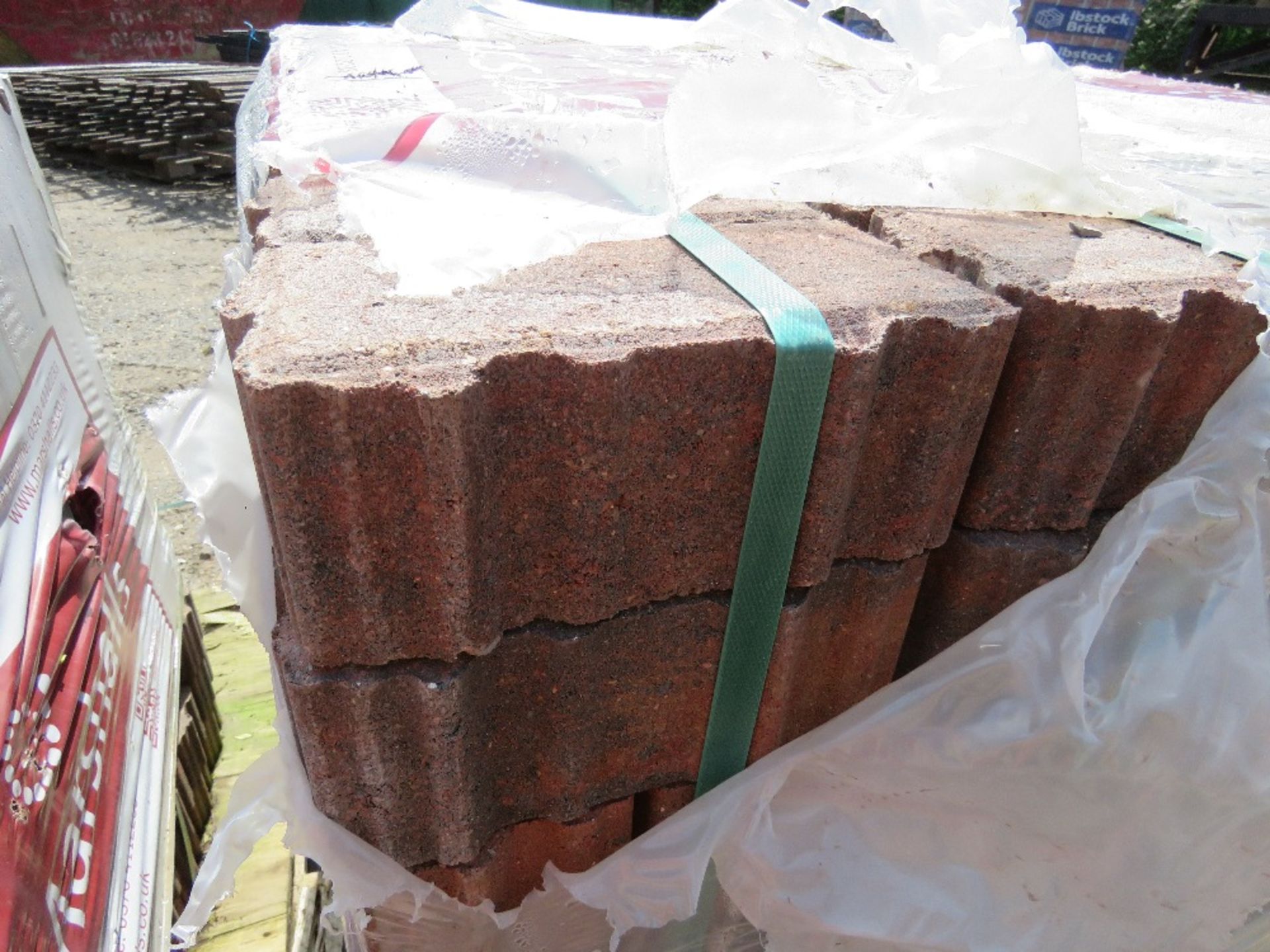 3NO PACKS OF MARSHALL BRINDLE BLOCK PAVERS 200X100X80MM. SOURCED FROM COMPANY LIQUIDATION. - Image 8 of 8