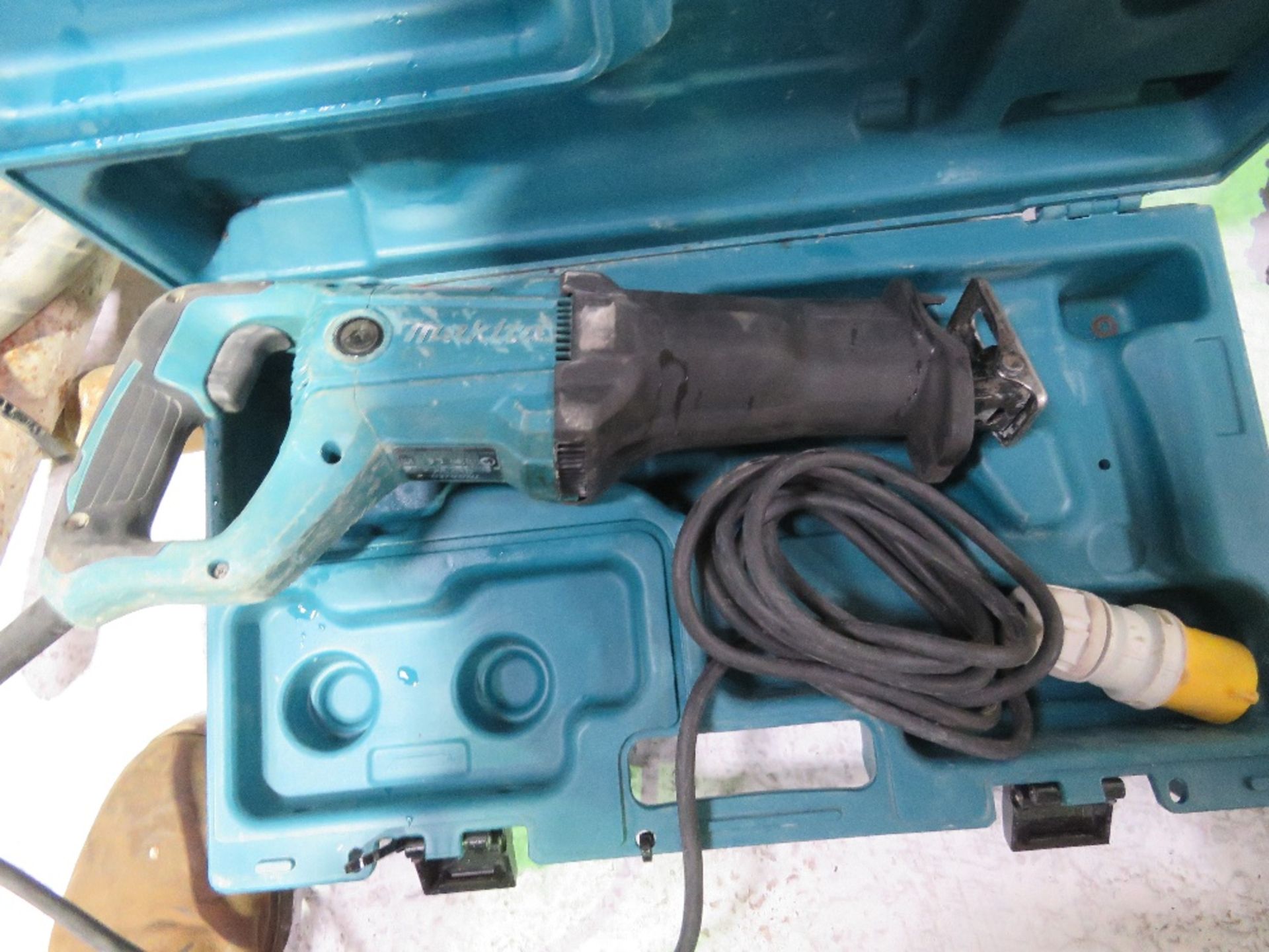 2 X MAKITA 110VOLT POWERED RECIPROCATING SAWS IN CASES THX13945,16388 - Image 4 of 4