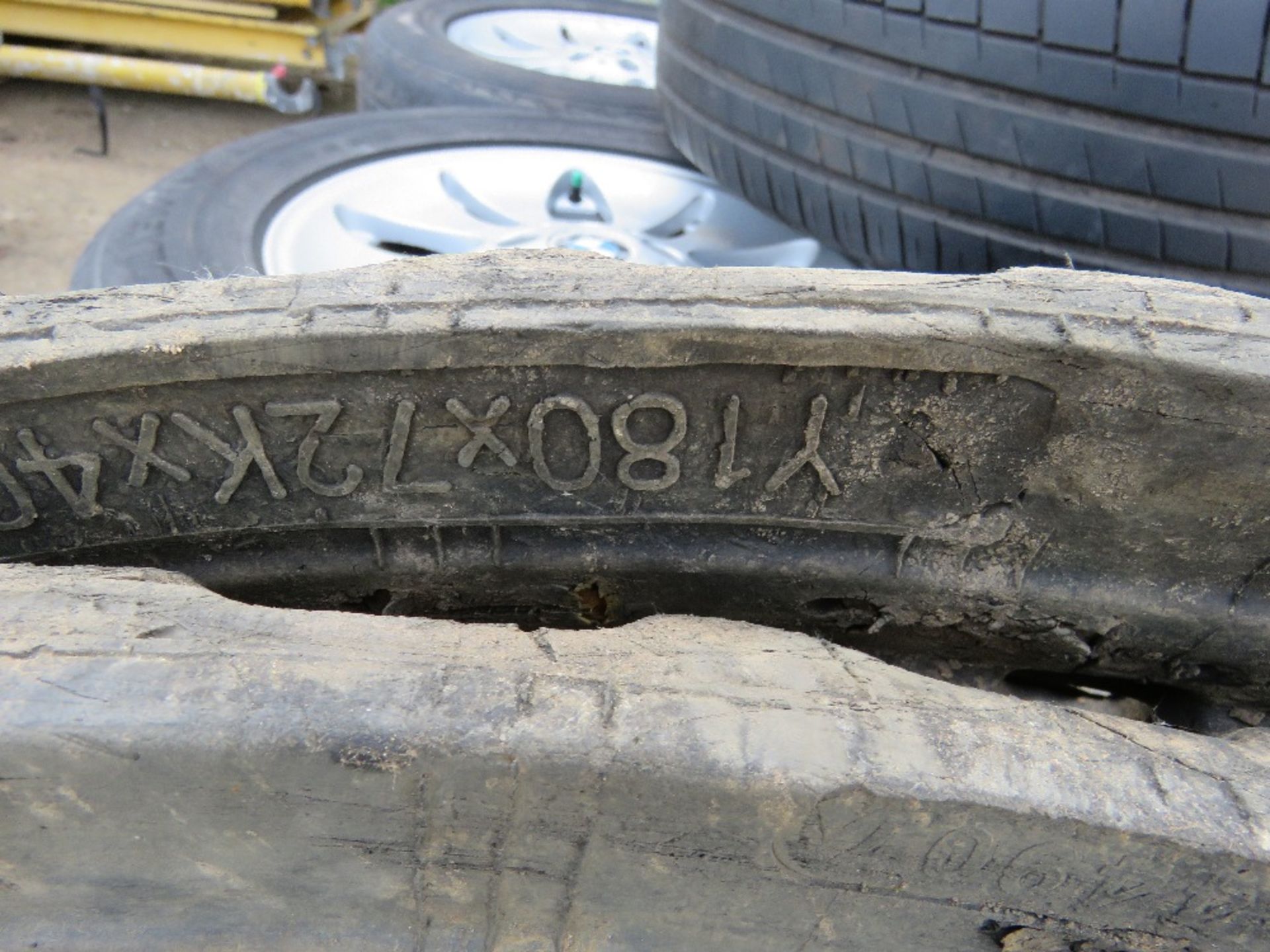 3 X MINI EXCAVATOR RUBBER TRACKS.....THIS LOT IS SOLD UNDER THE AUCTIONEERS MARGIN SCHEME, THEREFORE - Image 5 of 6