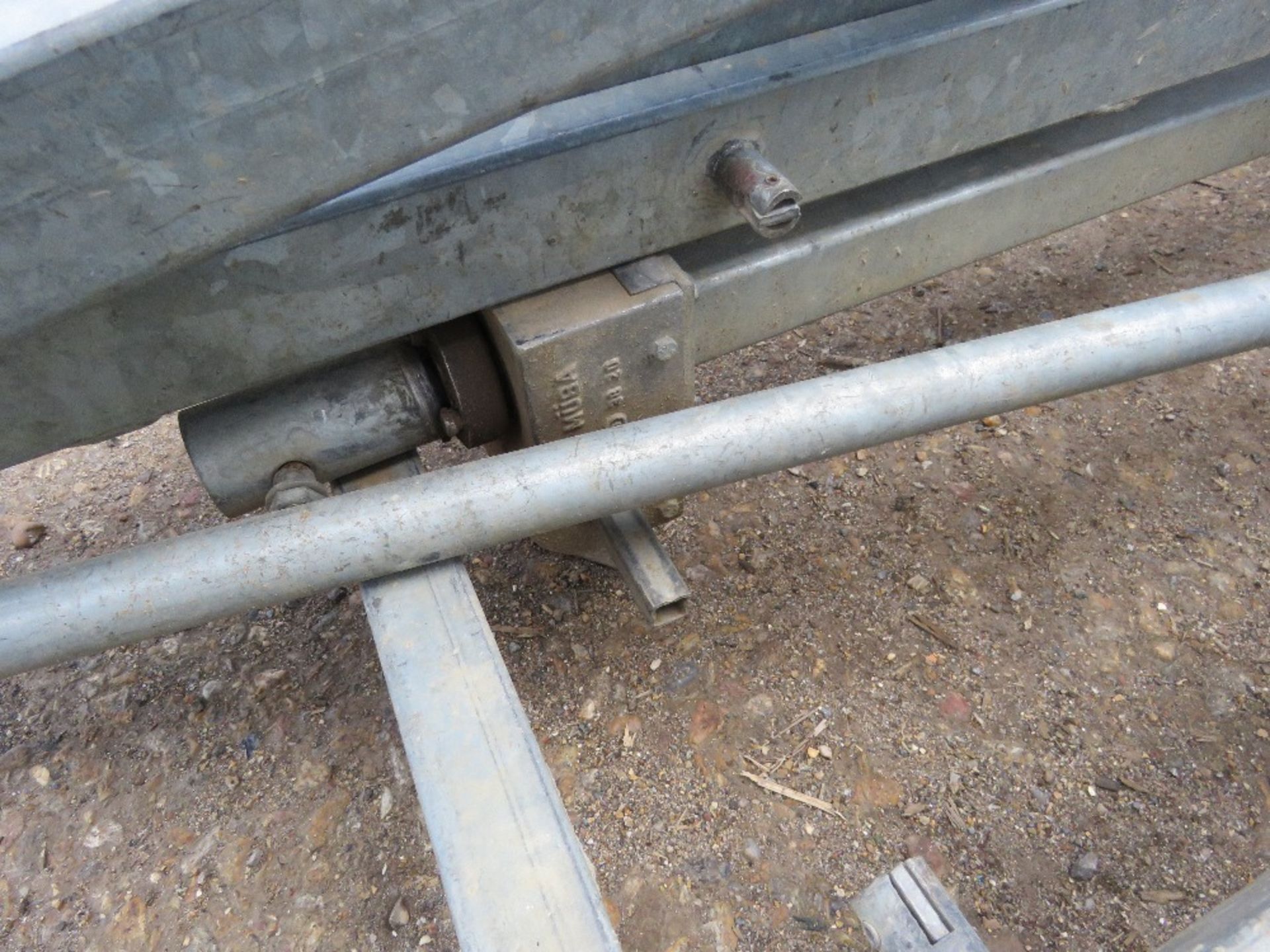 GALVANISED PLASTER BOARD LIFTING FRAME.....THIS LOT IS SOLD UNDER THE AUCTIONEERS MARGIN SCHEME, THE - Image 3 of 4
