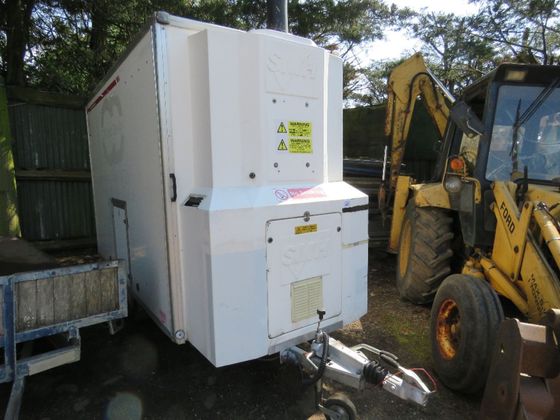 SMH DECONTAMINATION TRAILER, SINGLE AXLED. 10FT BODY SIZE APPROX. WITH HONDA GAS/PETROL GENERATOR &