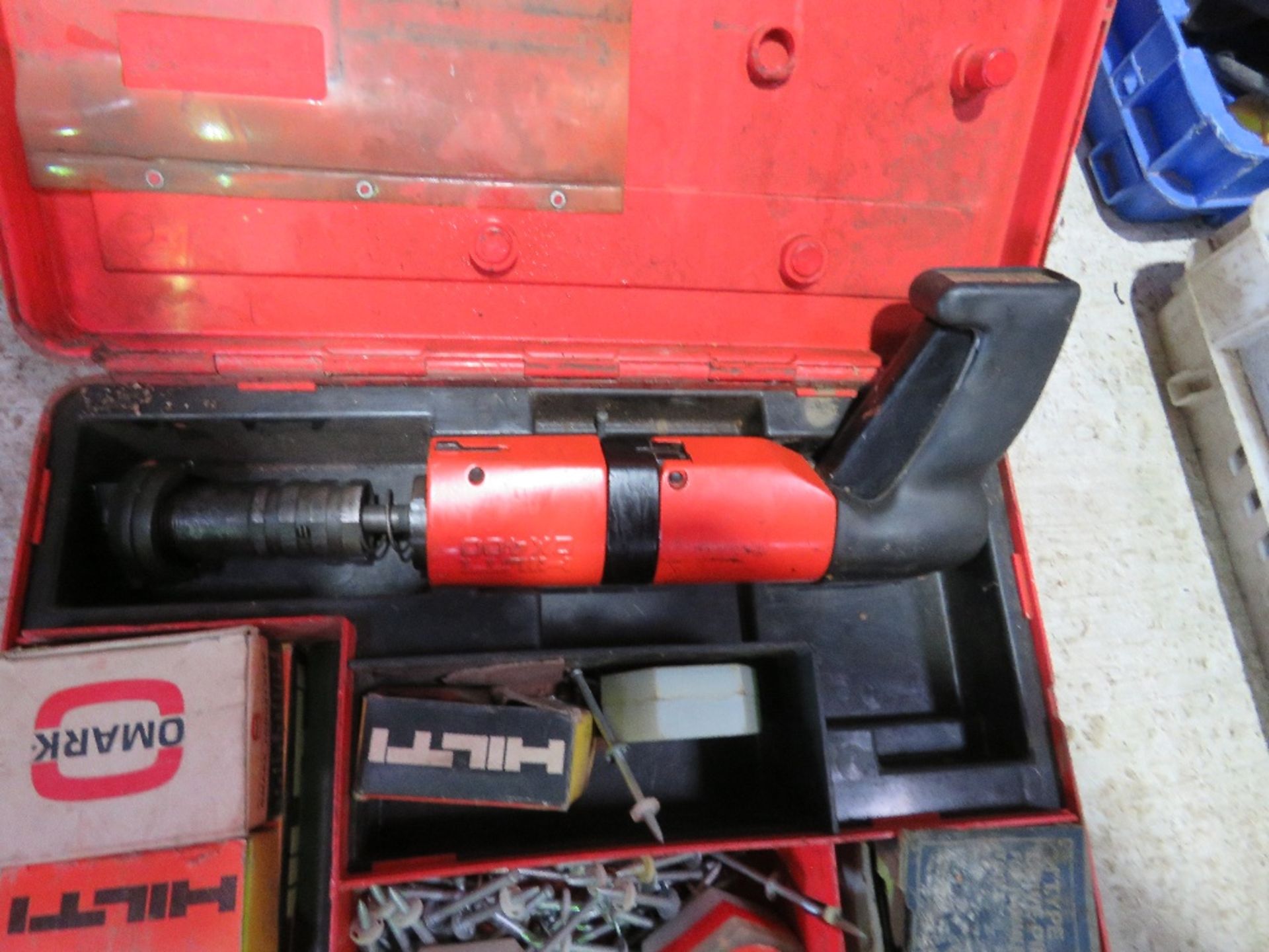 CHAINSAW PLUS A HILTI NAIL GUN.OWNER MOVING HOUSE.....THIS LOT IS SOLD UNDER THE AUCTIONEERS MARGIN - Image 6 of 6