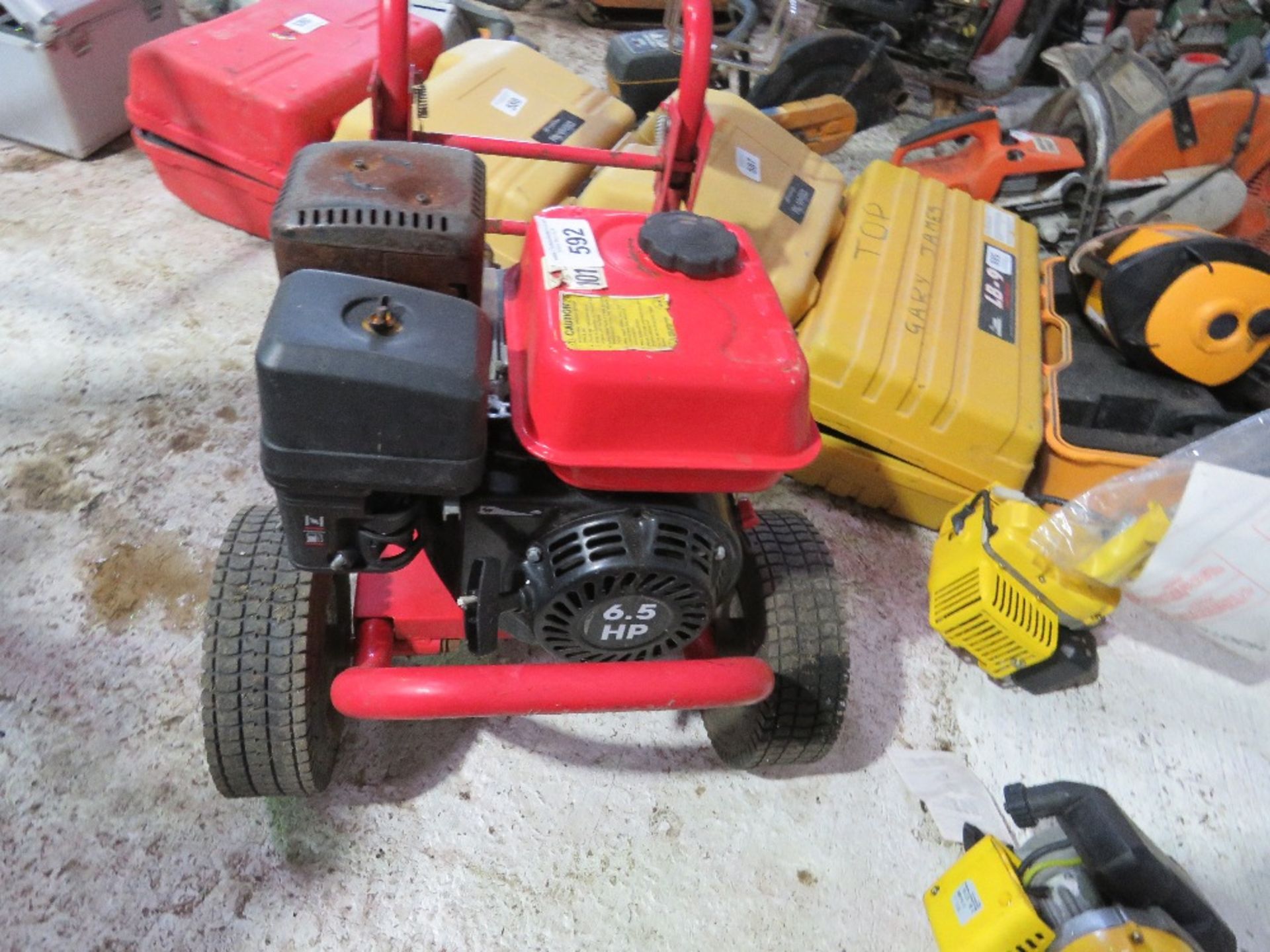 PETROL ENGINED POWER WASHER, NO HOSE OR LANCE.....THIS LOT IS SOLD UNDER THE AUCTIONEERS MARGIN SCHE - Image 4 of 4