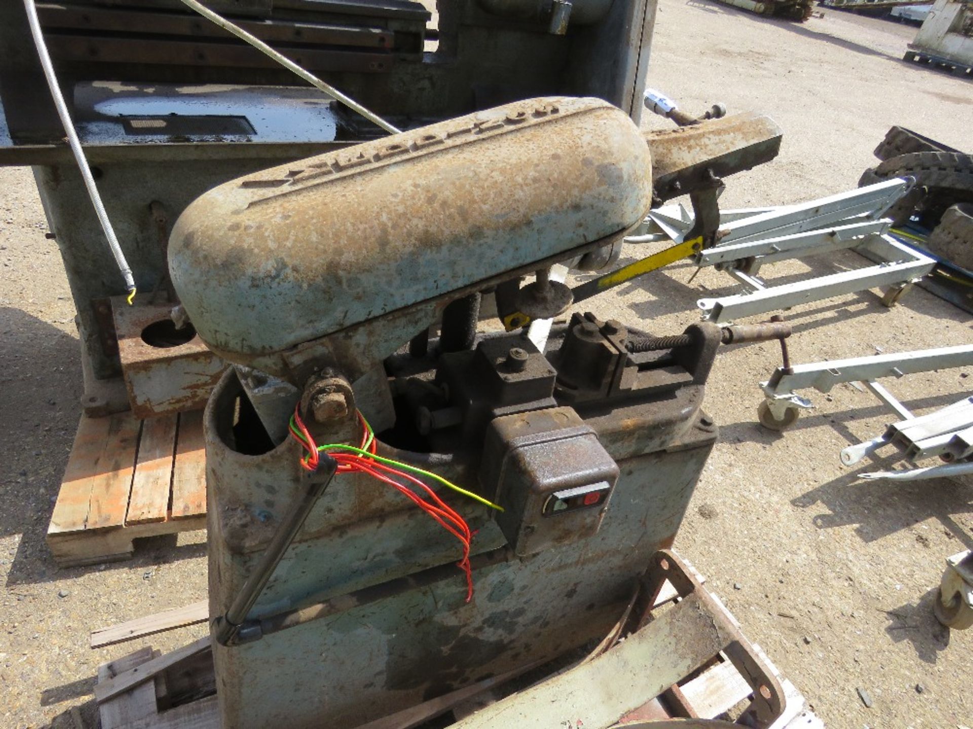 POWER HACKSAW PLUS A PEDESTAL GRINDER.....THIS LOT IS SOLD UNDER THE AUCTIONEERS MARGIN SCHEME, THER - Image 2 of 6