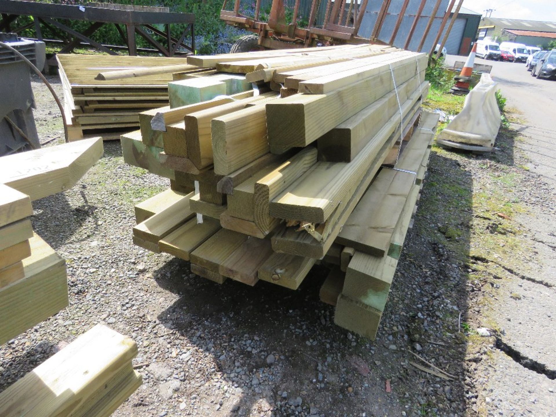 2 X BUNDLES OF TREATED FENCING TIMBERS, POSTS AND BOARDS AS SHOWN, 7-10FT LENGTH APPROX. - Image 2 of 4