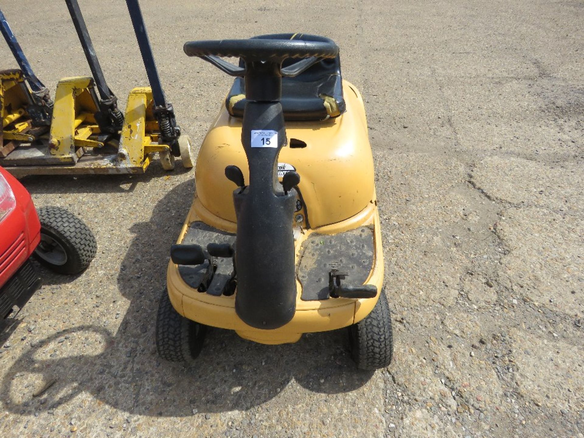 MTD SPRINTO BUG TYPE RIDE ON MOWER . WHEN TESTED WAS SEEN TO DRIVE AND MOWERS ENGAGED ....THIS LOT I - Image 3 of 5