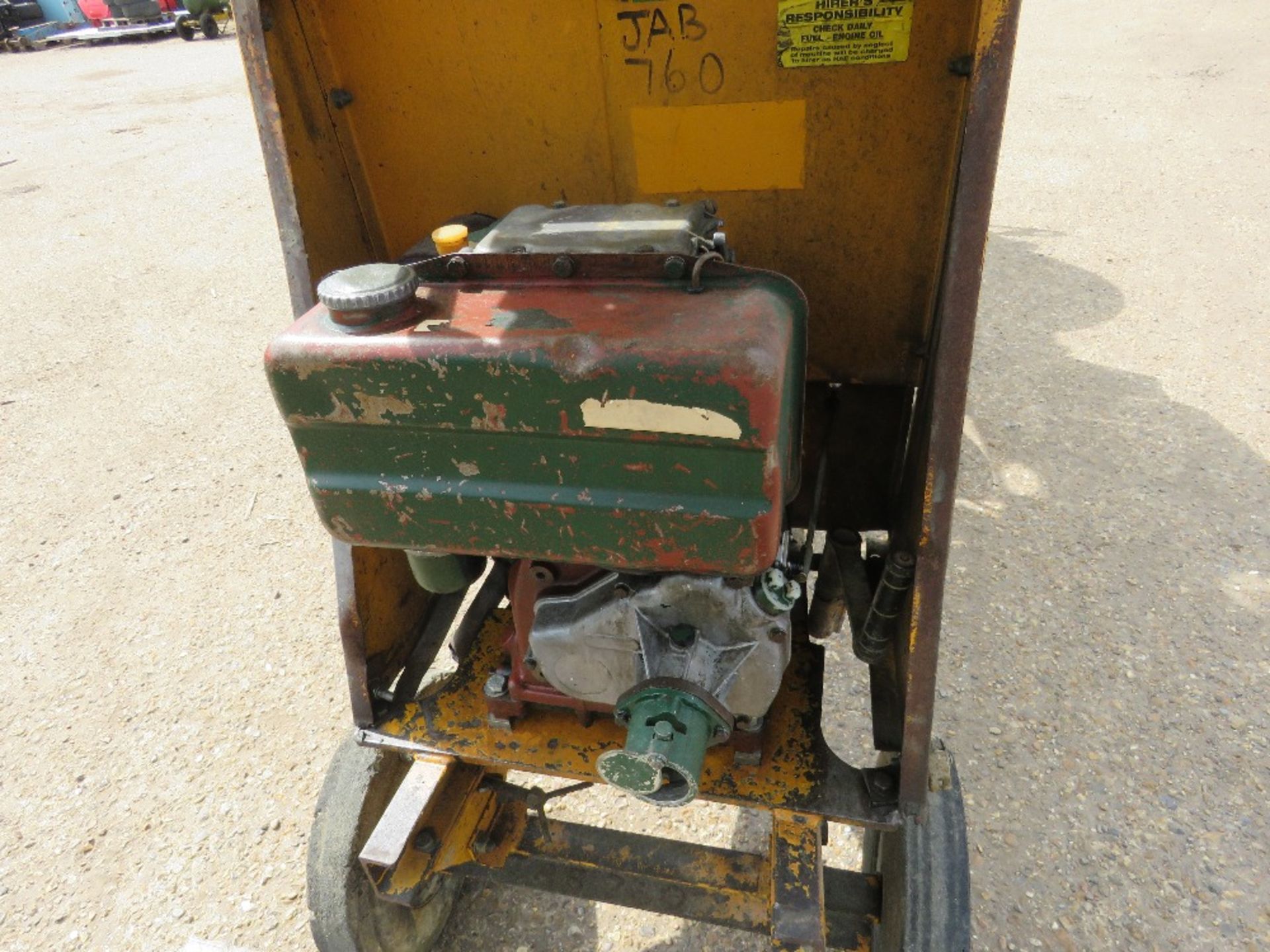 BENFORD LISTER FLAT TOP DIESEL ENGINED CEMENT MIXER WITH HANDLE. WHEN TESTED WAS SEEN TO RUN AND DRU - Image 3 of 4