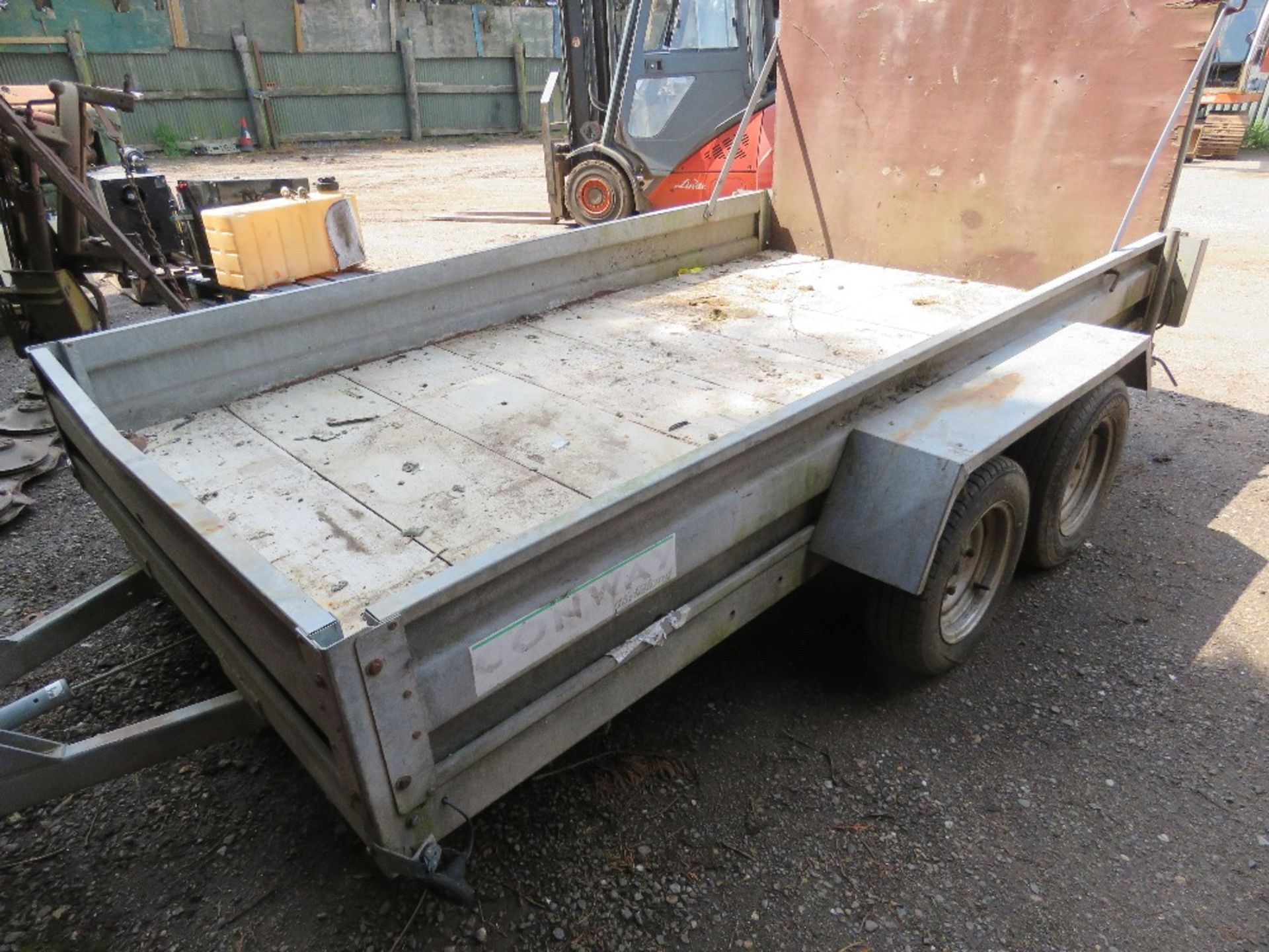 CONWAY TWIN AXLED PLANT TRAILER WITH REAR RAMP 10FT X 6FT APPROX.....THIS LOT IS SOLD UNDER THE AUCT - Image 4 of 8