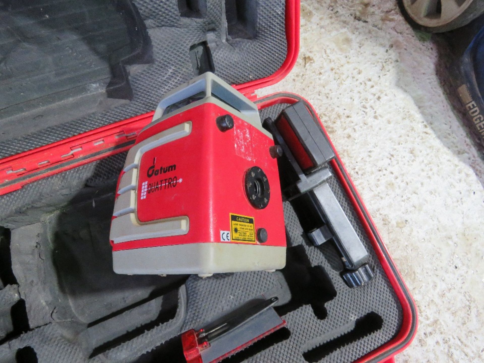 DATUM ROTARY LASER LEVEL IN A CASE. - Image 2 of 4