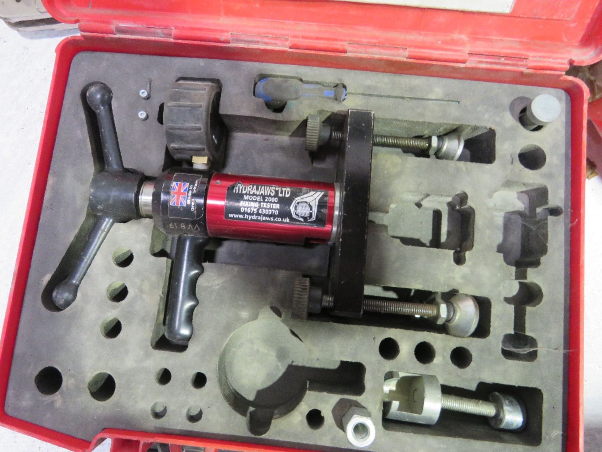 2 X HYDRA JAWS MODEL 2000 MOUNTING TESTER UNITS IN CASES.....THIS LOT IS SOLD UNDER THE AUCTIONEERS - Image 4 of 6