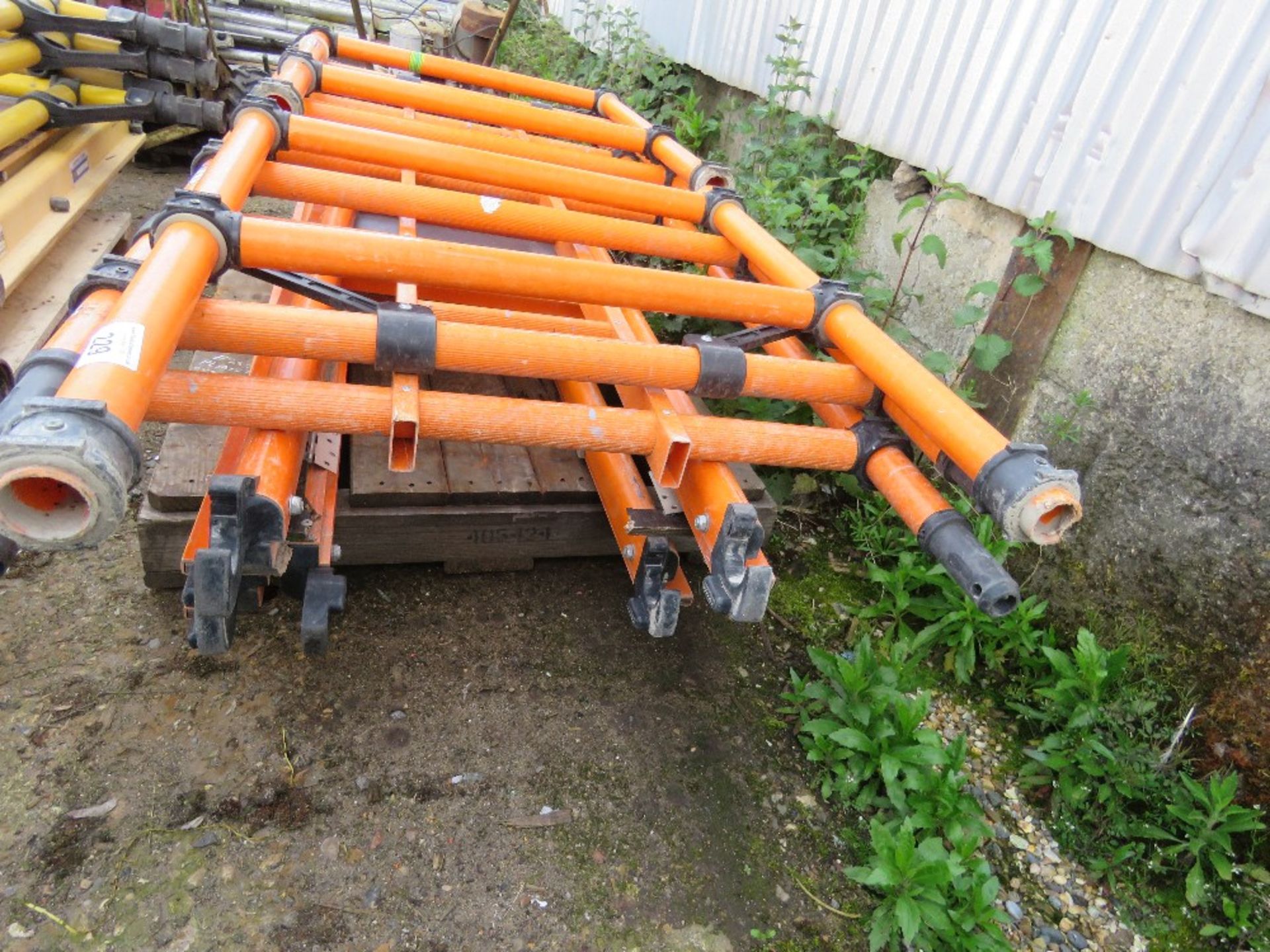 GRP ORANGE COLOURED SCAFFOLD TOWER PARTS AS SHOWN.....THIS LOT IS SOLD UNDER THE AUCTIONEERS MARGIN - Image 2 of 5