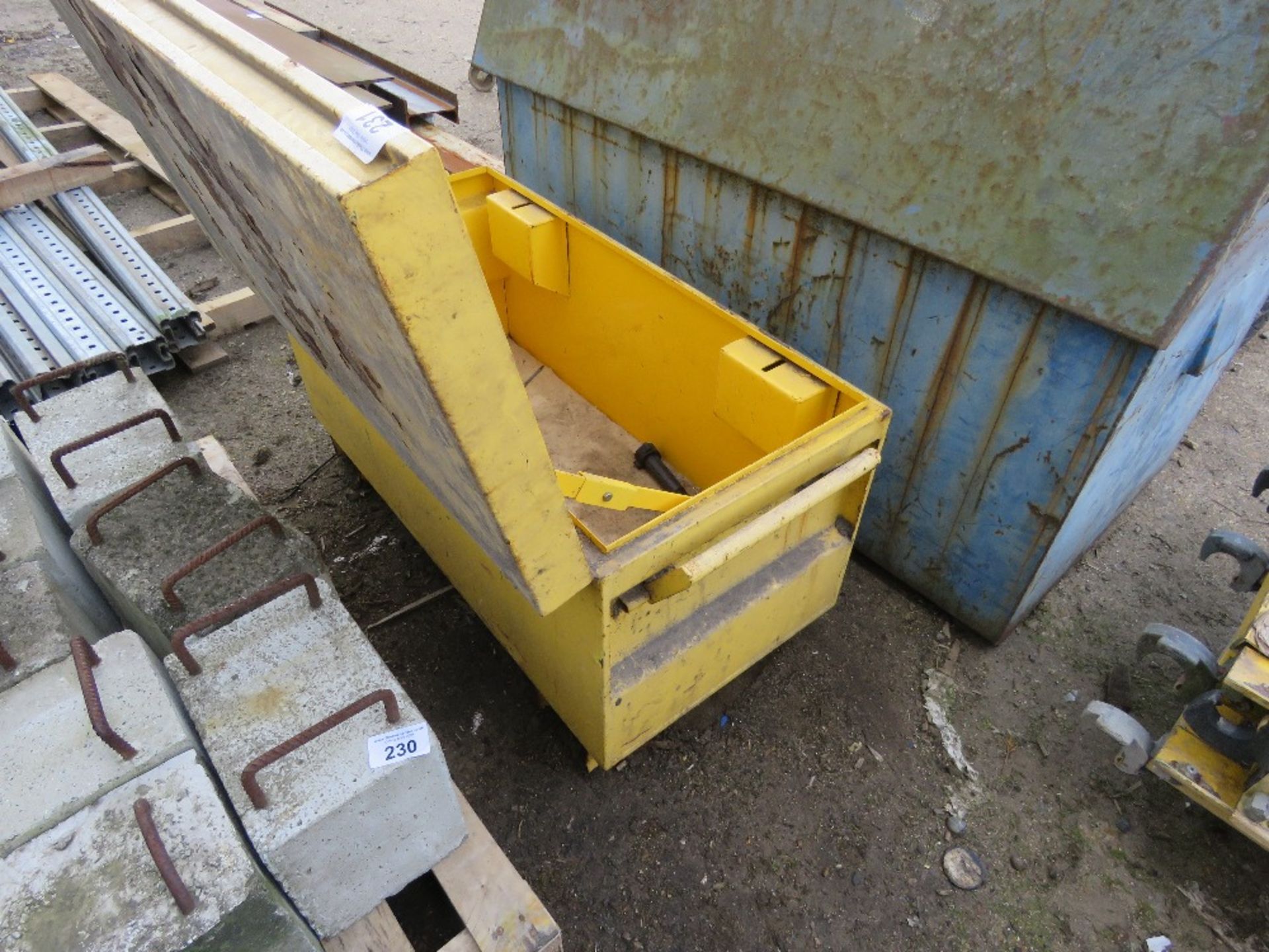 YELLOW TOOL BOX.....THIS LOT IS SOLD UNDER THE AUCTIONEERS MARGIN SCHEME, THEREFORE NO VAT WILL BE C