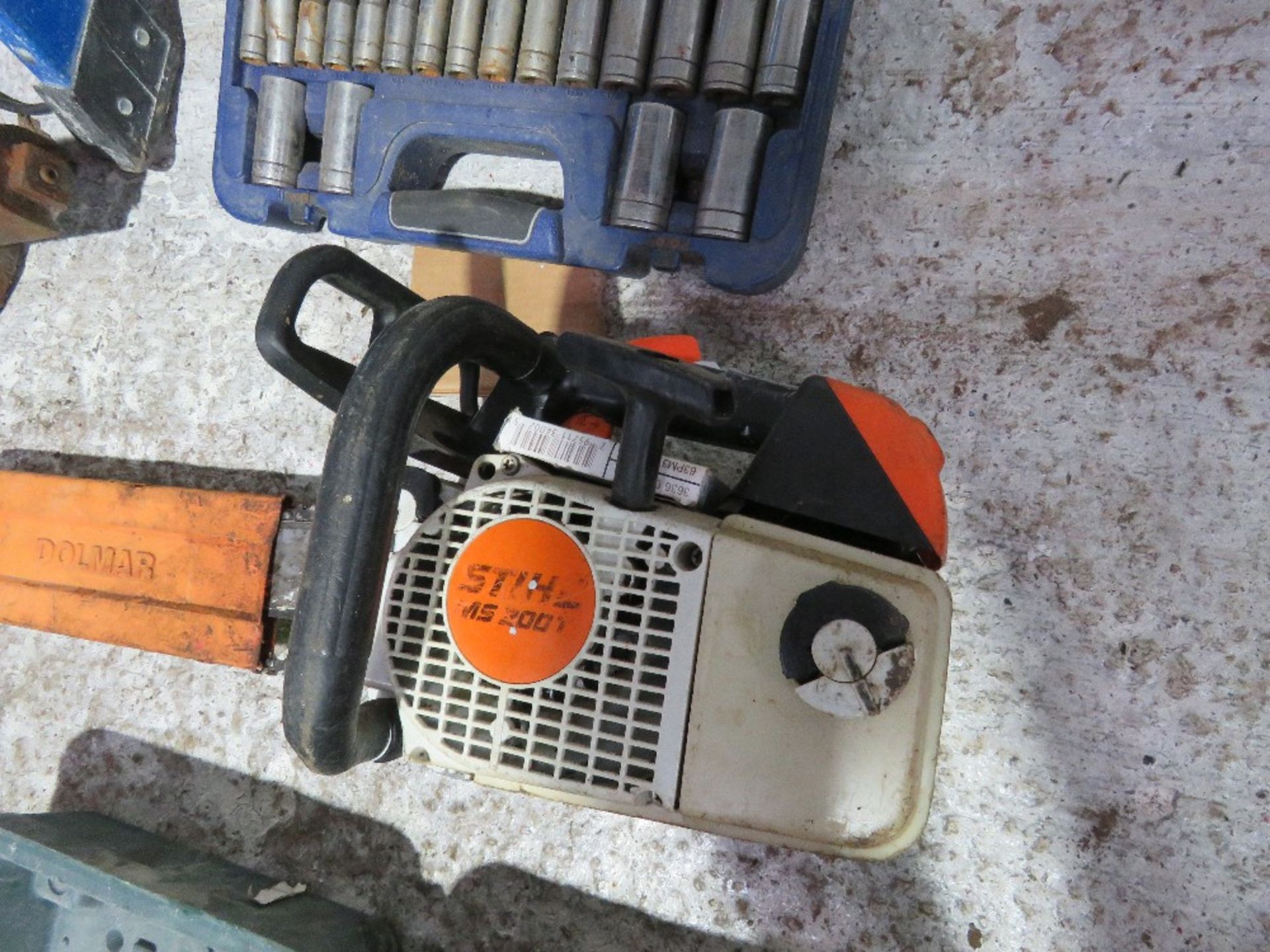 STIHL MS200T PETROL CHAINSAW WITH A SPARE CHAIN.....THIS LOT IS SOLD UNDER THE AUCTIONEERS MARGIN SC - Image 4 of 4