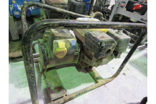 DUAL VOLTAGE PETROL ENGINED GENERATOR, RECOIL MISSING. - Image 2 of 3