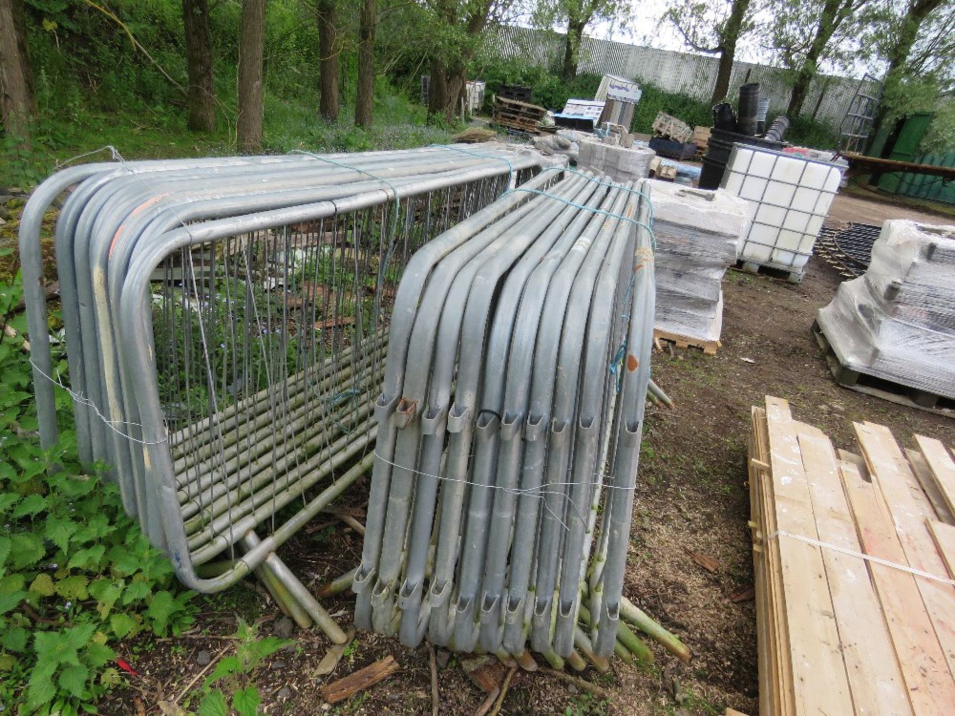 20NO METAL PEDESTRIAN CROWD BARRIERS..... - Image 4 of 5