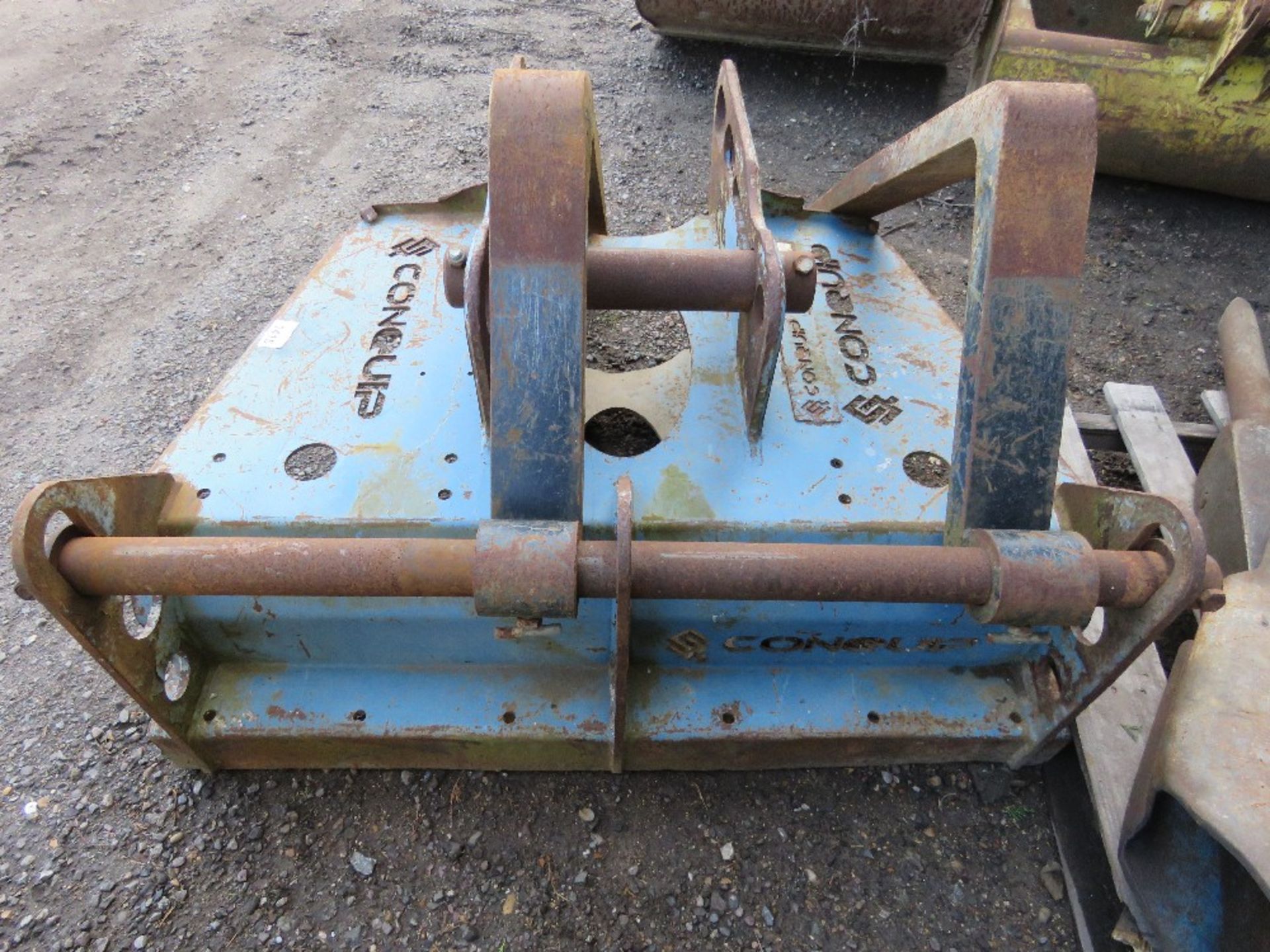 SET OF CONQUIP EXCAVATOR MOUNTED PALLET FORKS. SOURCED FROM COMPANY LIQUIDATION. - Image 5 of 5