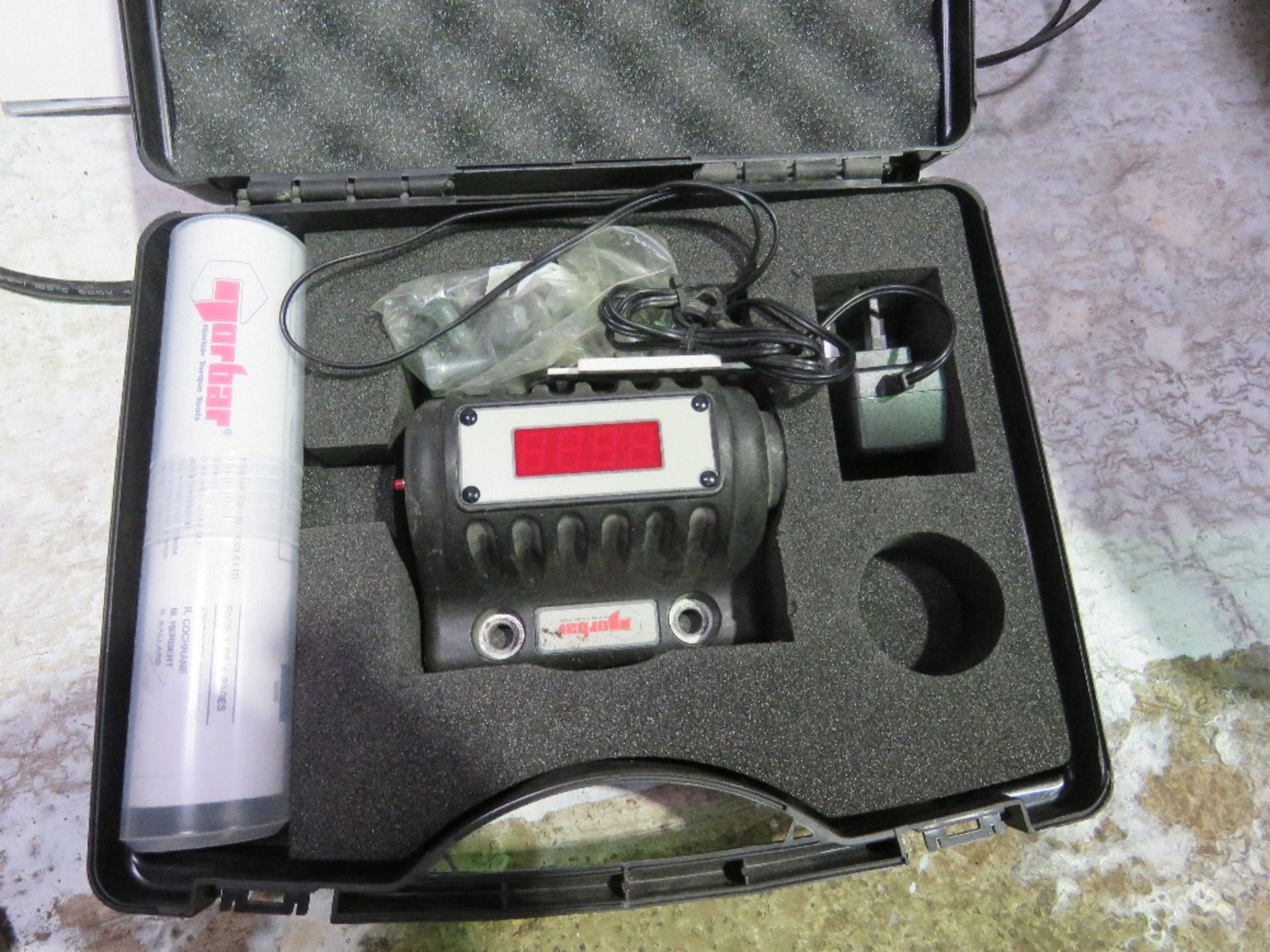 2 X NORBAR ELECTRONIC TORQUE TESTING HEADS / SETS IN CASES.....THIS LOT IS SOLD UNDER THE AUCTIONEER - Image 4 of 6