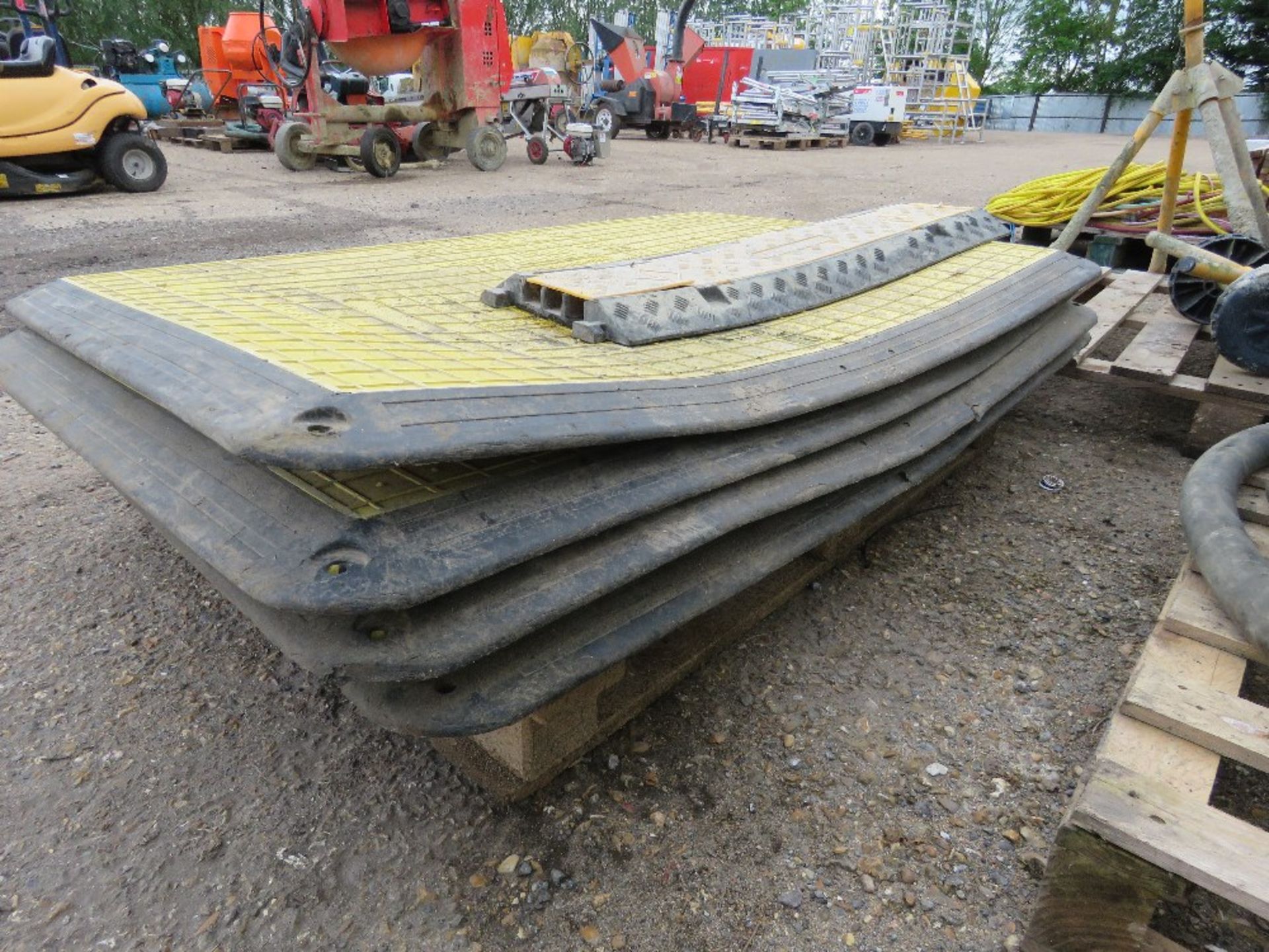 PALLET OF GRP CROSSING PLATES. ....THIS LOT IS SOLD UNDER THE AUCTIONEERS MARGIN SCHEME, THEREFORE N - Image 3 of 3