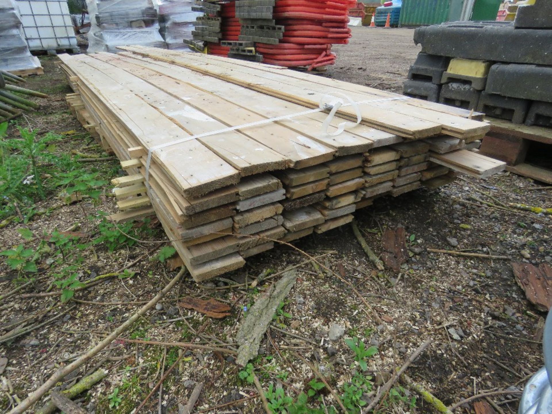 PALLET OF ASSORTED PRE USED FLOORBOARDS AND TIMBERS 10-14FT LENGTH APPROX.....THIS LOT IS SOLD UNDER