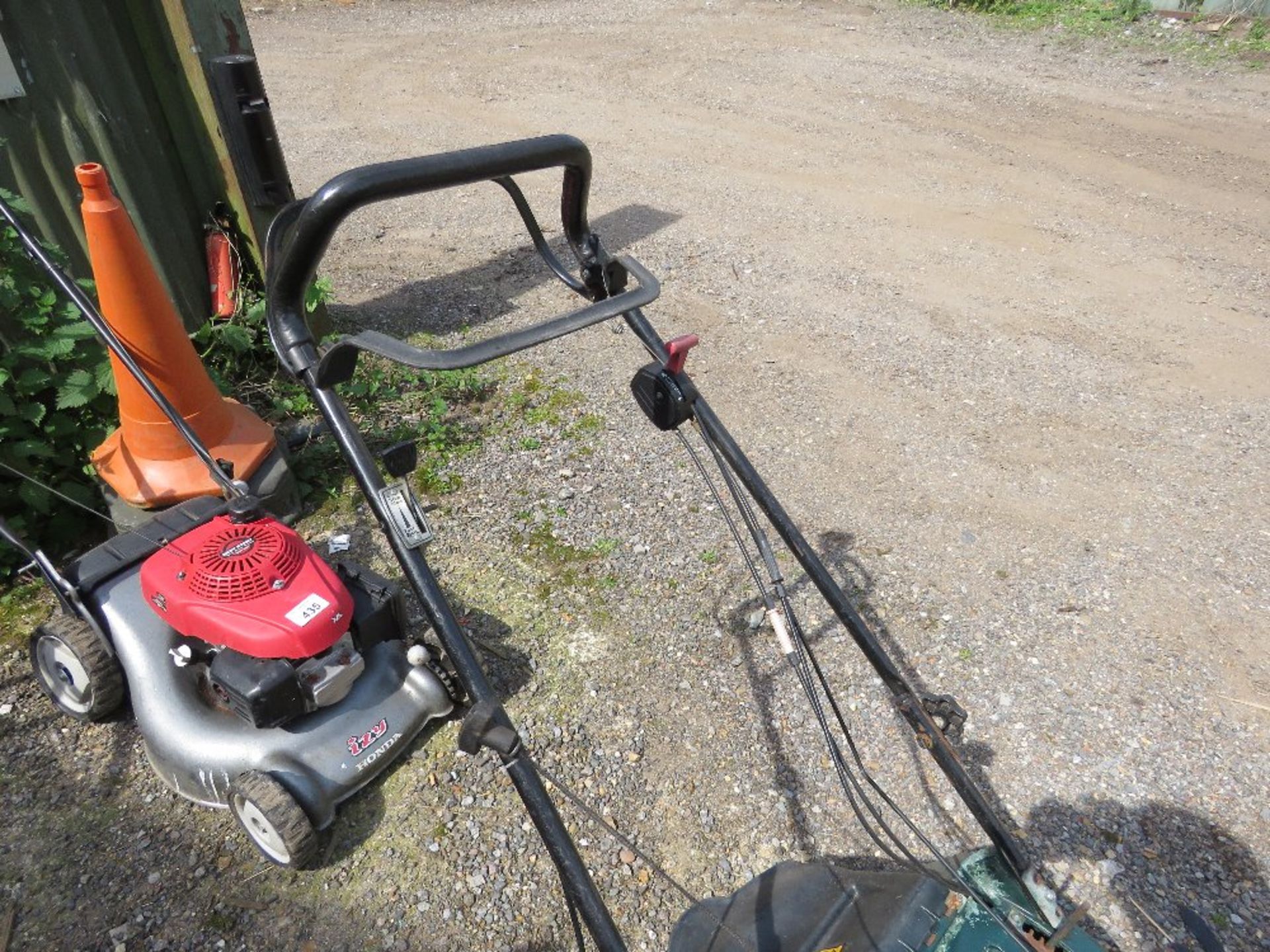 HAYTER HARRIER 56 PETROL ENGINED MOWER WITH REAR ROLLER AND NO COLLECTOR. ....THIS LOT IS SOLD UNDER - Image 4 of 4