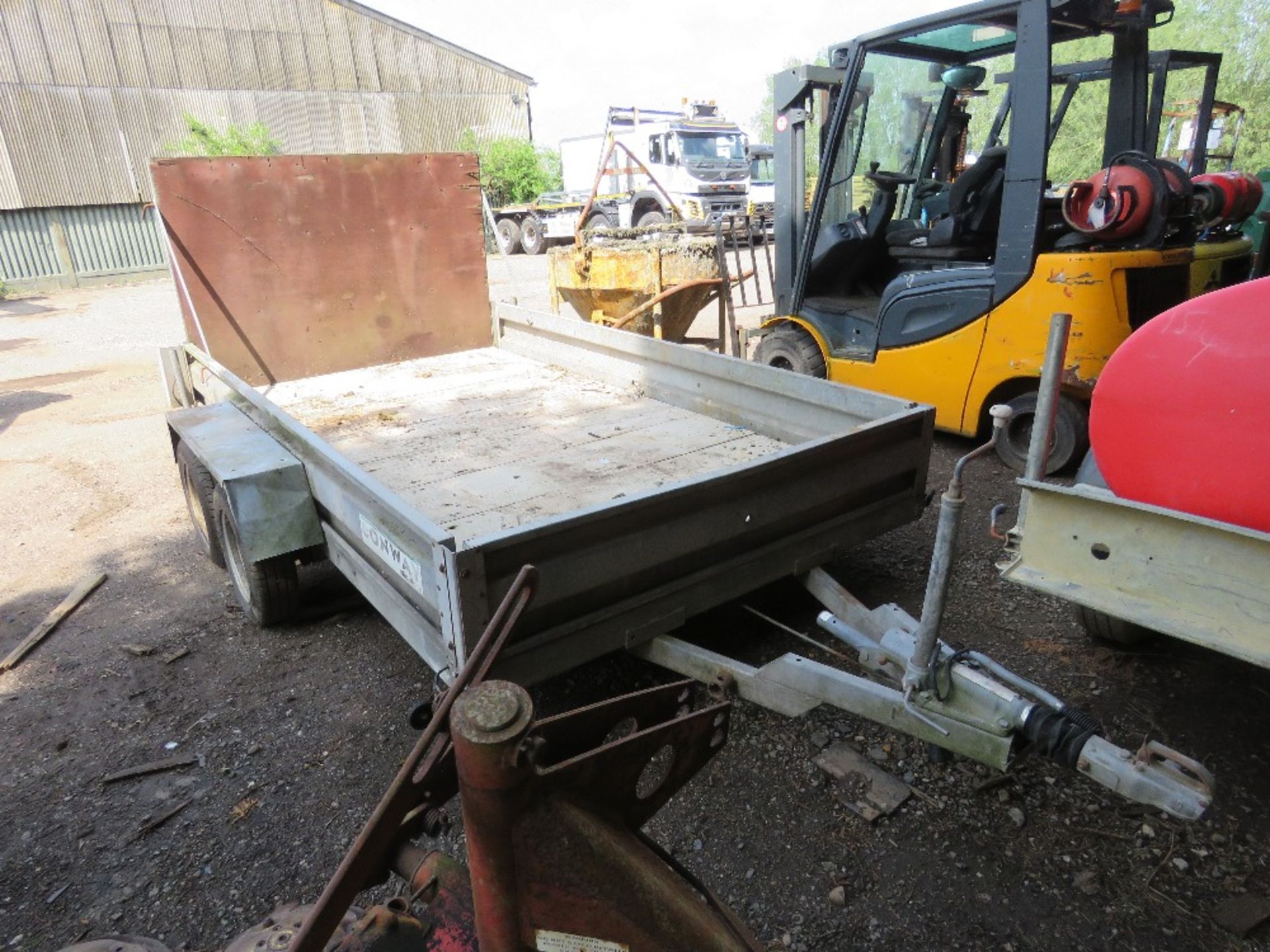 CONWAY TWIN AXLED PLANT TRAILER WITH REAR RAMP 10FT X 6FT APPROX.....THIS LOT IS SOLD UNDER THE AUCT