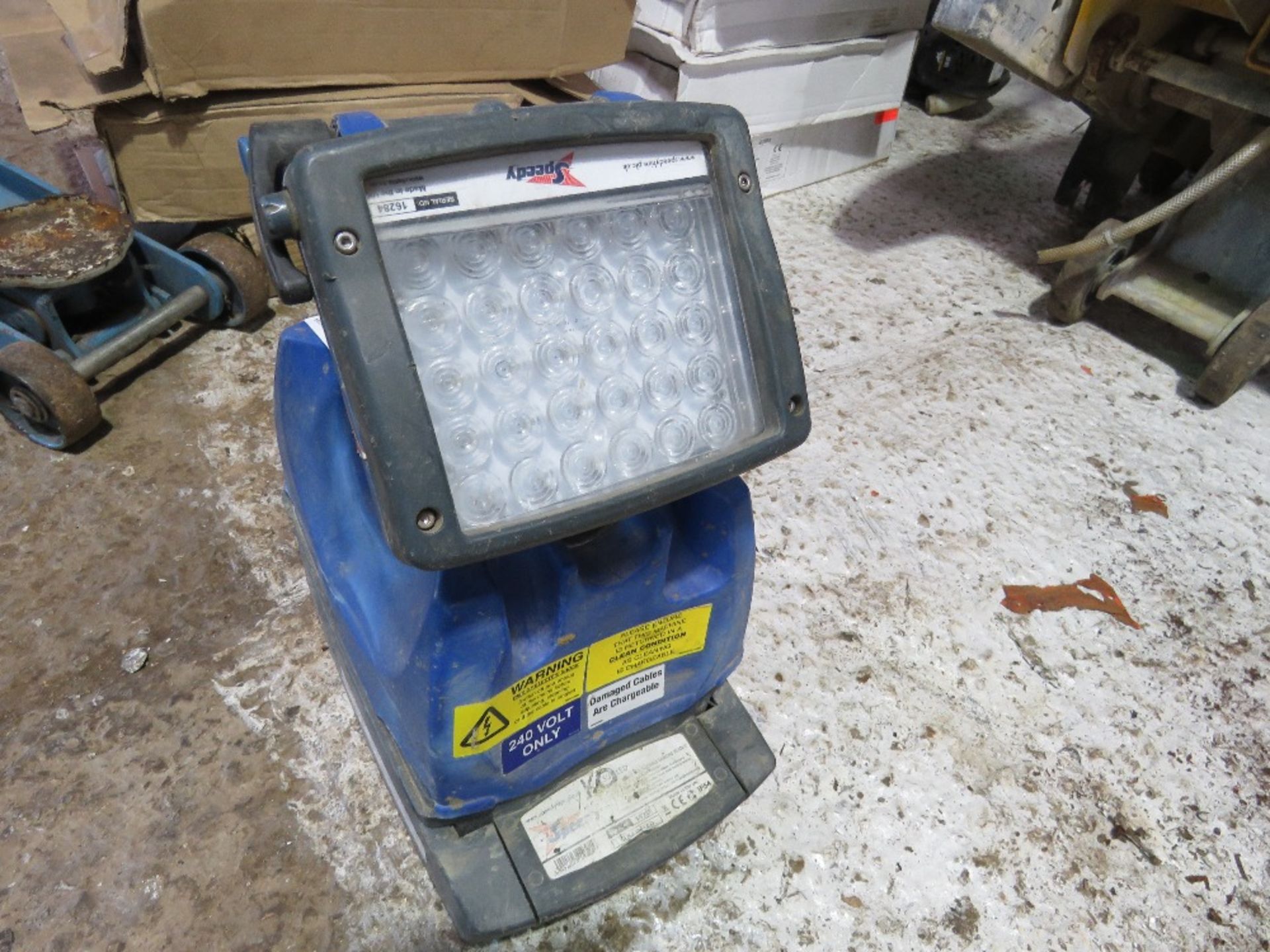 K9 PORTABLE WORK LIGHT, REQUIRES CHARGER. - Image 3 of 3