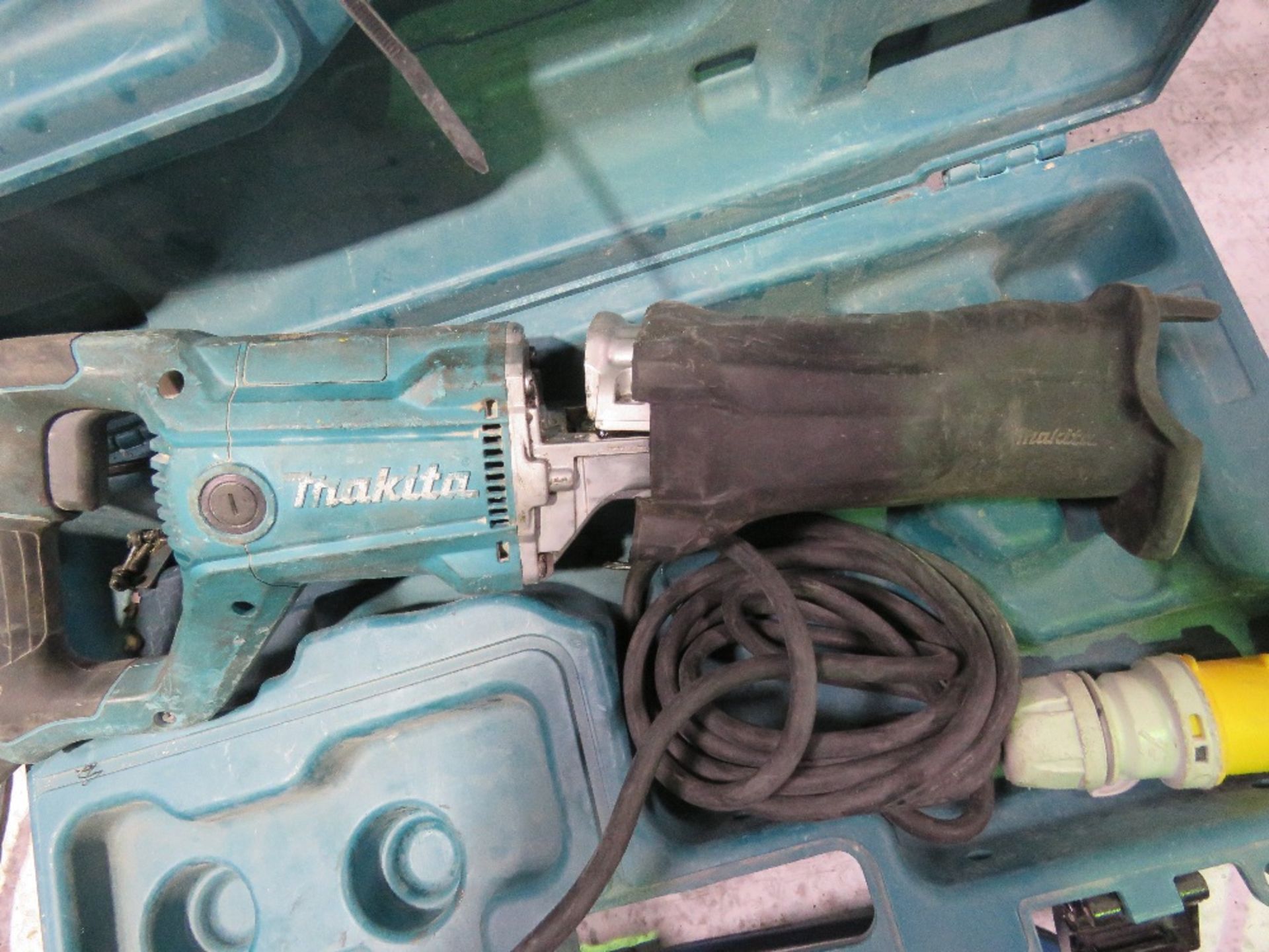 2 X MAKITA 110VOLT POWERED RECIPROCATING SAWS IN CASES THX13911,13944 - Image 4 of 4