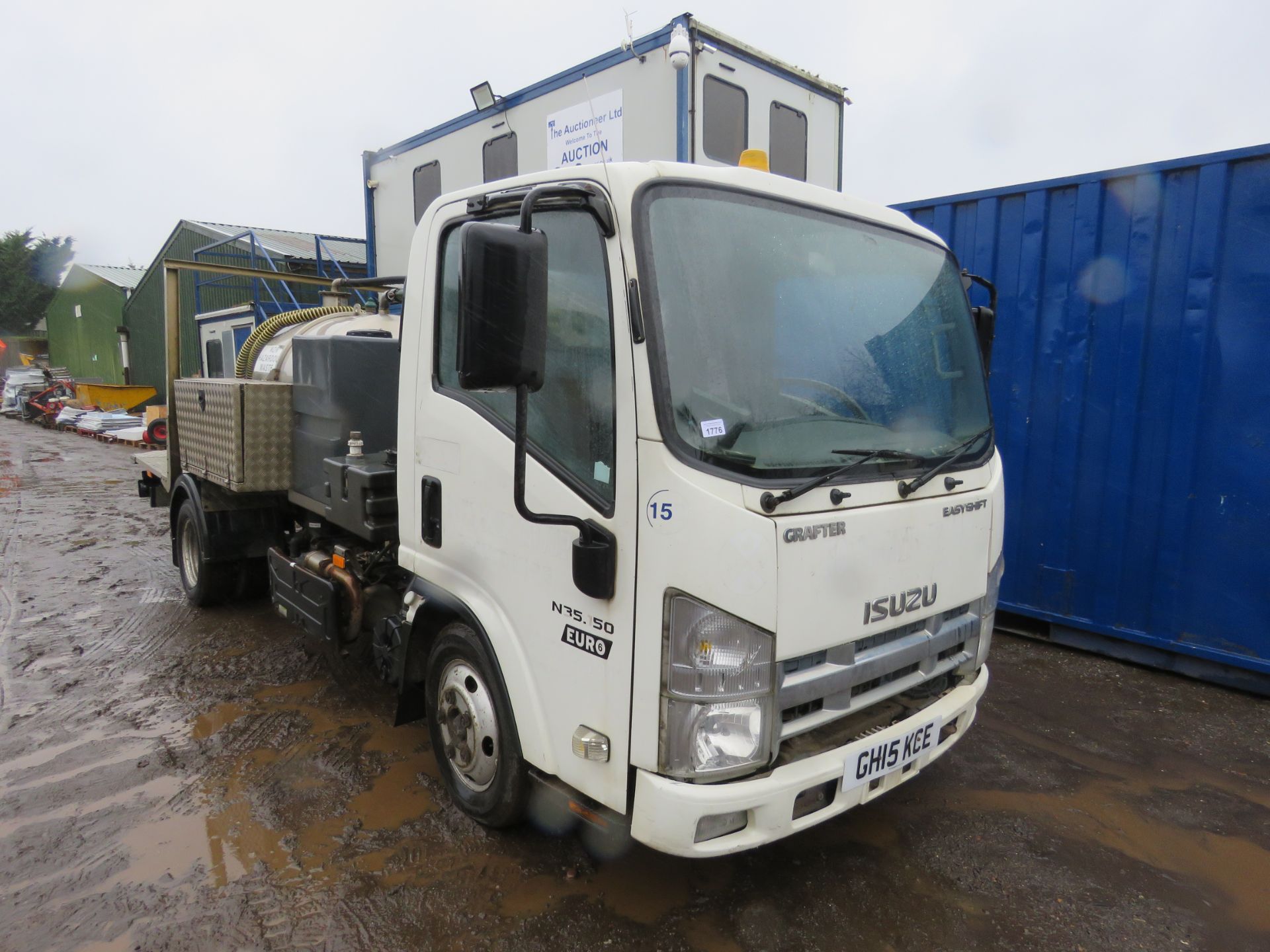 ISUZU N35.150 PORTABLE TOILET SERVICE VEHICLE TANKER TRUCK REG:GH15 KCE. 3500KG RATED CAPACITY. WITH