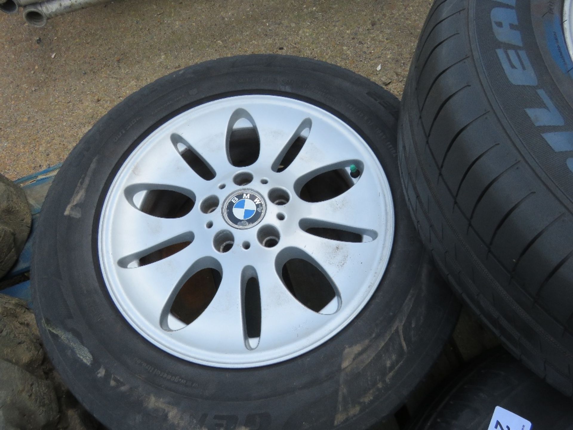 SET OF 4NO BMW 235/65R17 ALLOY WHEELS AND TYRES. - Image 3 of 6
