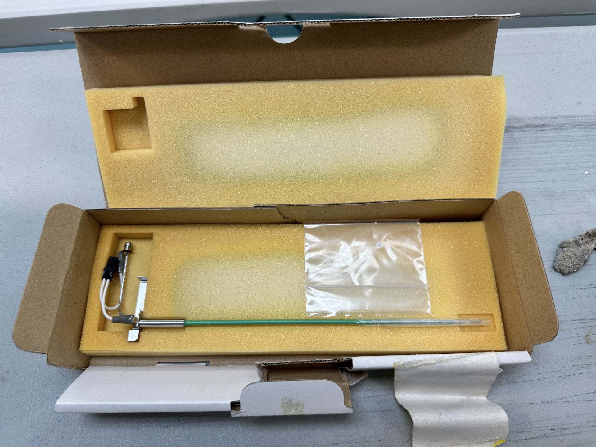 (OBN) Roche ISE Probe for Cobas C501 PN: 04814053001