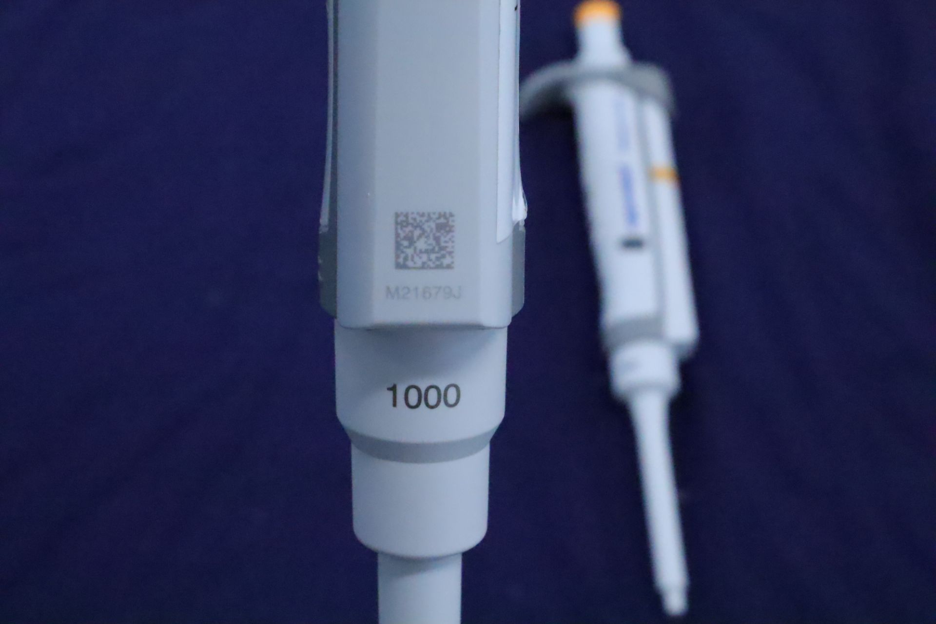 Eppendorf Research Plus Adjustable Volume Pipette (Qty 3) - Image 4 of 11
