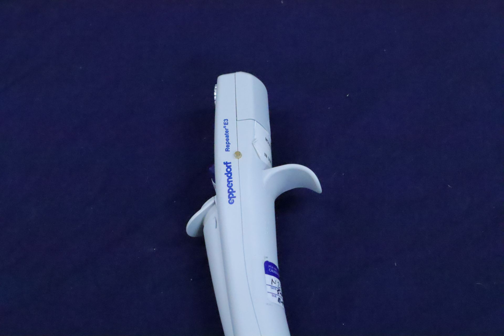 Eppendorf E3 Repeater Pipette with charger - Image 2 of 6