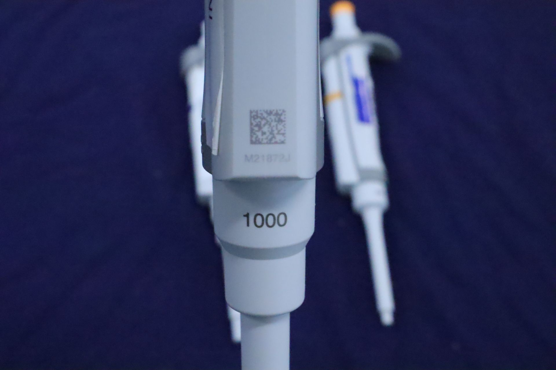 Eppendorf Research Plus Adjustable Volume Pipette (Qty 3) - Image 10 of 11