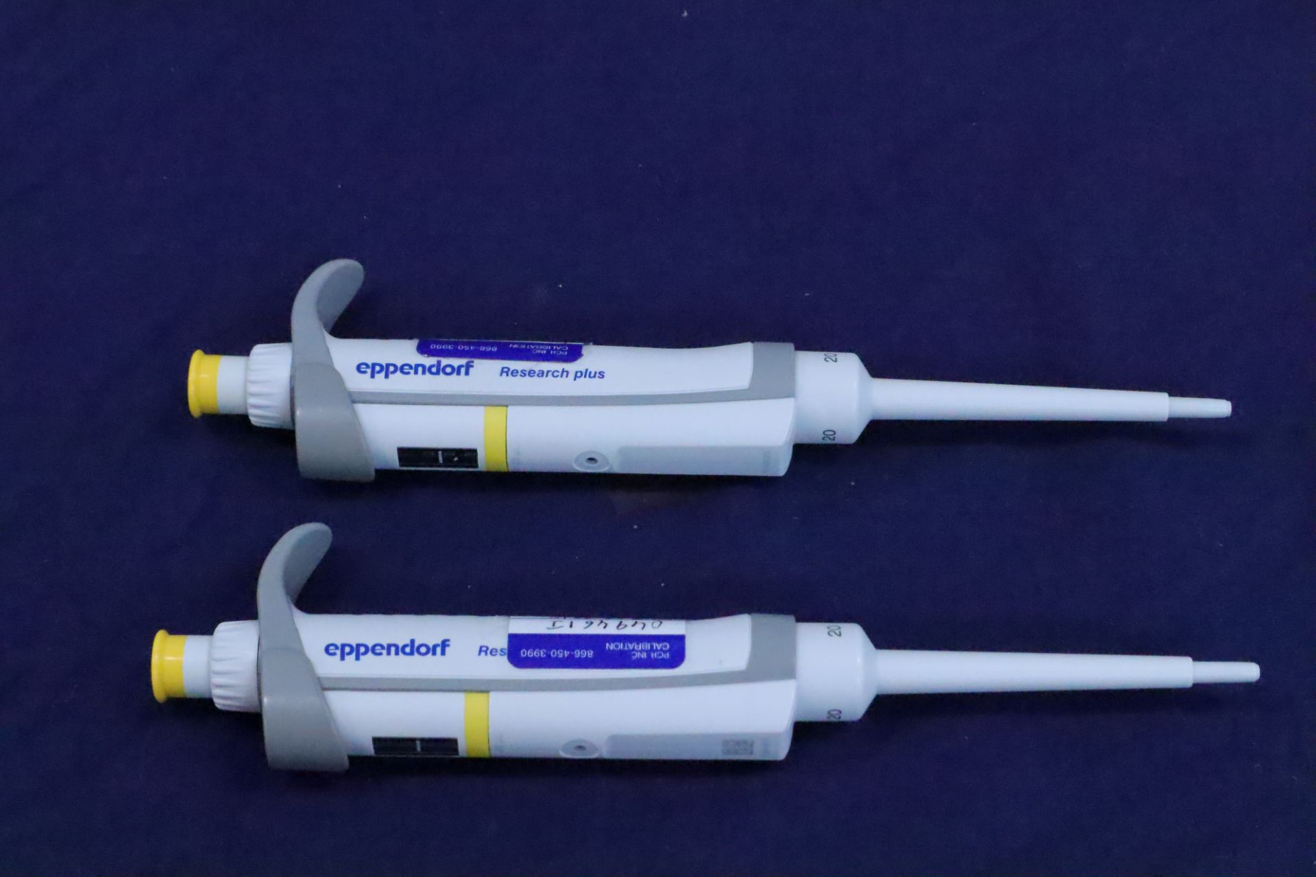 Eppendorf Research Plus Adjustable Volume Pipette 2-20 uL (Qty 2) - Image 2 of 6