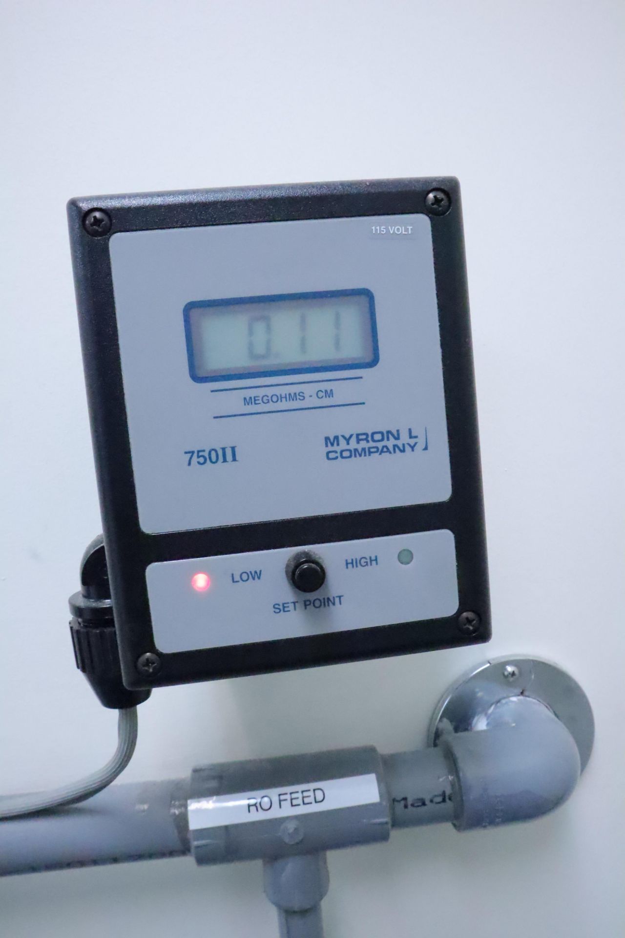 Water Purification System with Myron L Company 750 II Conductivity Monitor (maintained by Hydro)