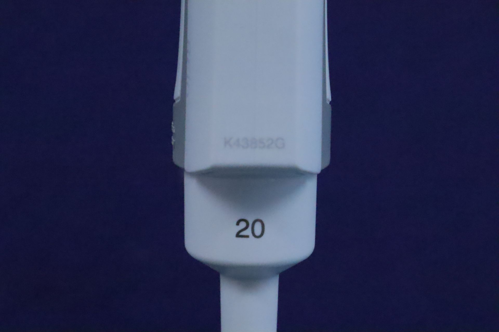 Eppendorf Research Plus Adjustable Volume Pipette 2-20 uL (Qty 2) - Image 5 of 6