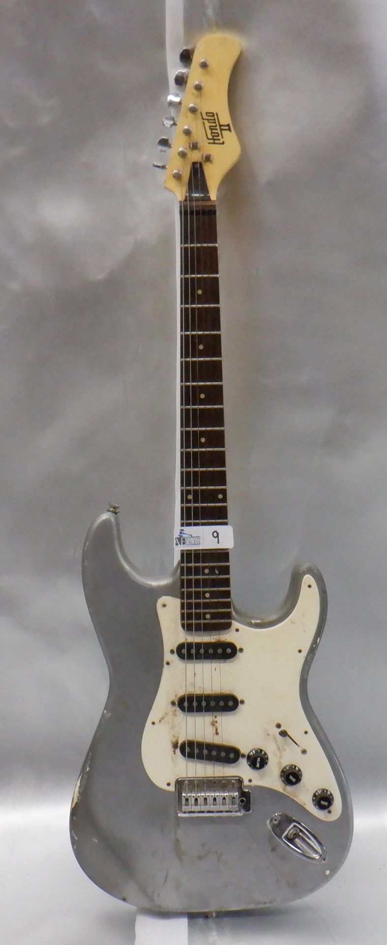 HONDO II STRAT GUITAR WITH SOFT CASE - Image 2 of 7