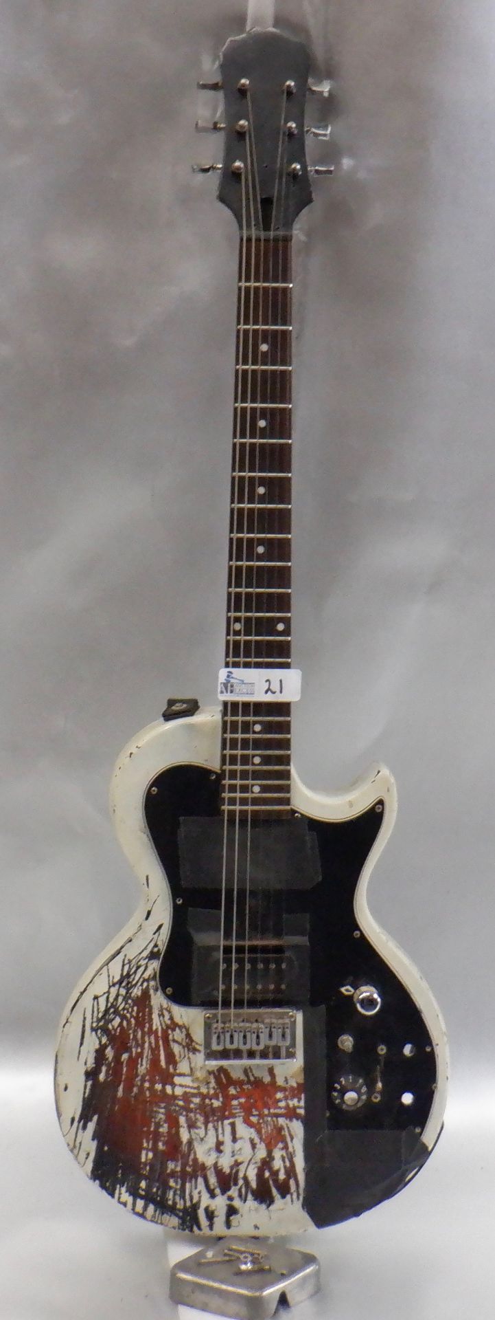 EPIPHONE LES PAUL GUITAR WITH CASE - Image 2 of 7