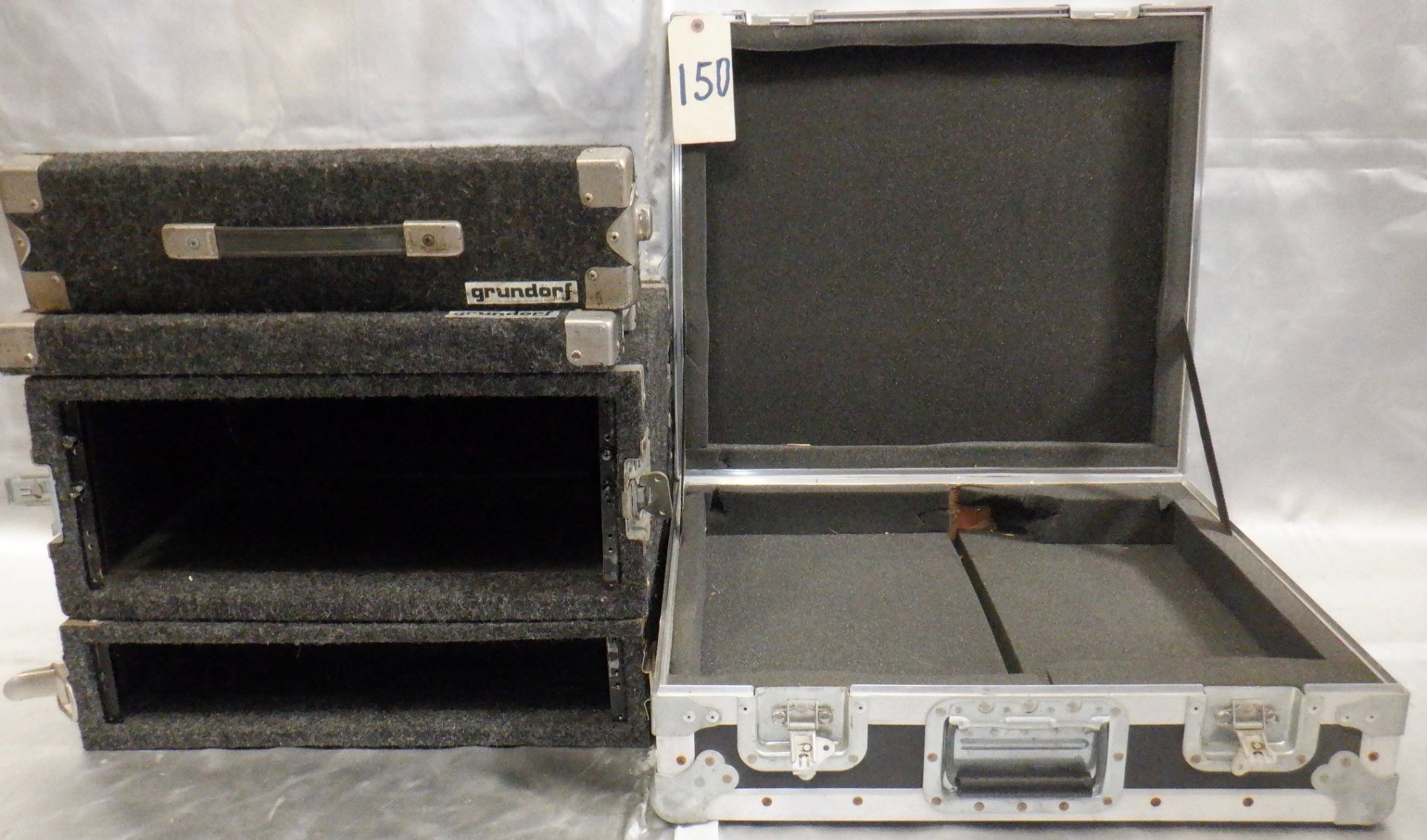 LOT OF 3 ROAD CASES - Image 2 of 5