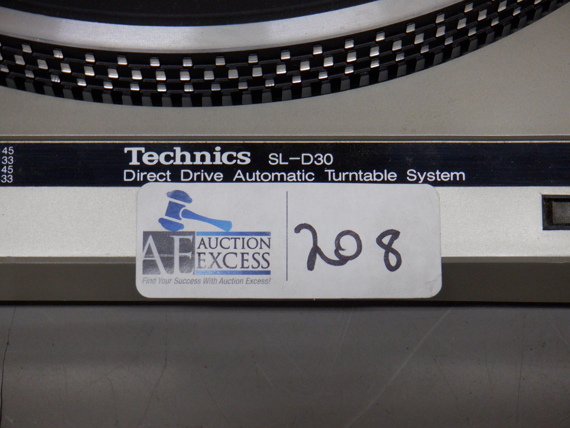 TECHNICS SL-D30 TURNTABLE WITH SHURE M92E CARTRIDGE - Image 3 of 6