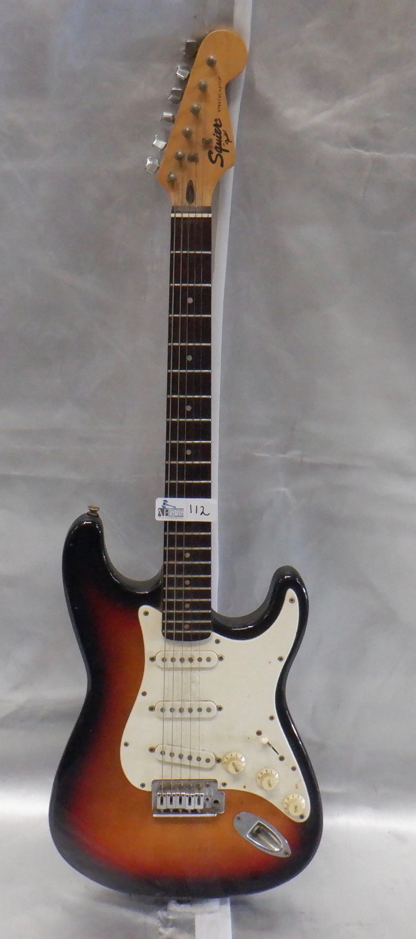 FENDER SQUIER STRATOCASTER MADE IN KOREA - Image 2 of 7