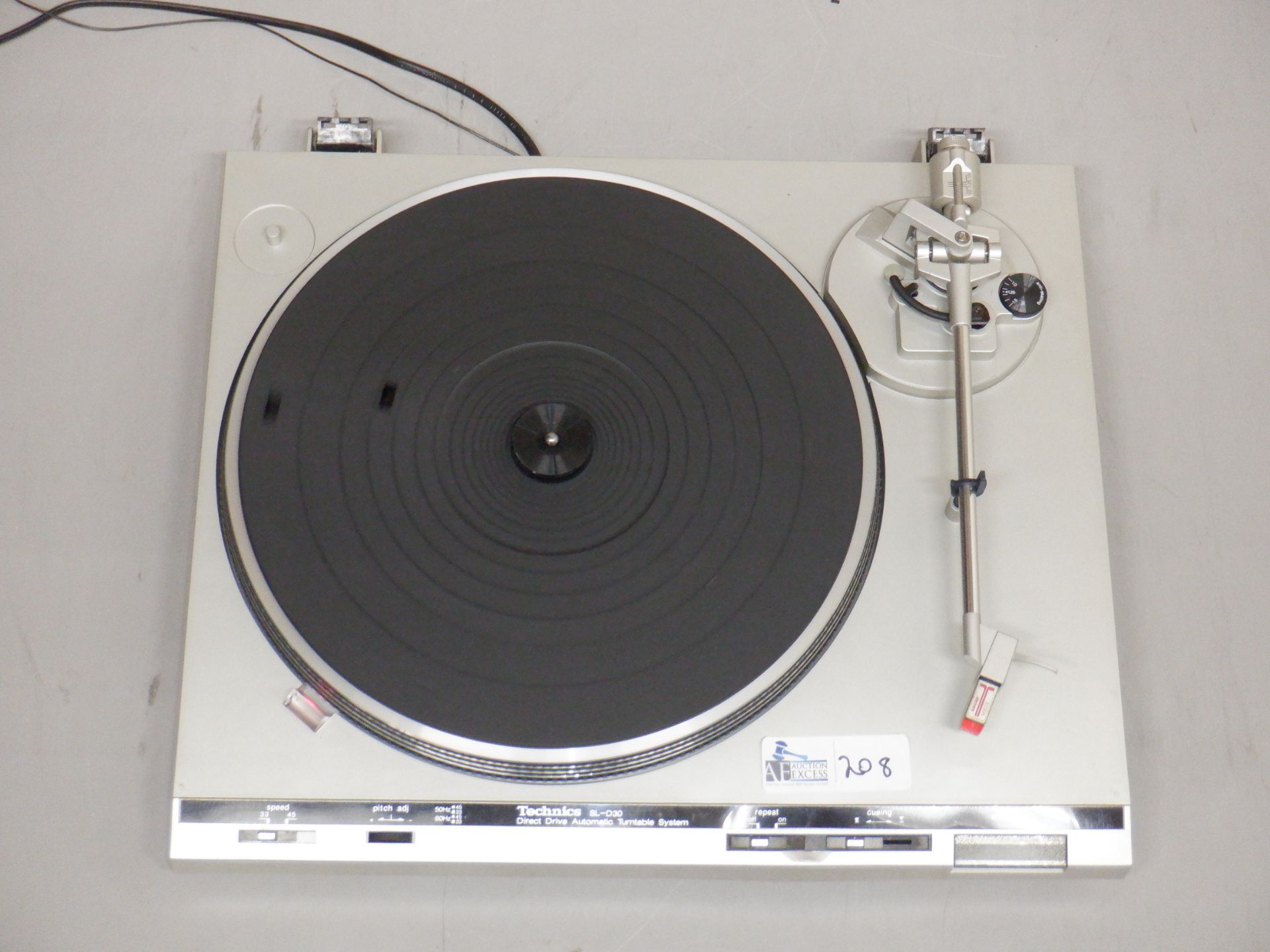 TECHNICS SL-D30 TURNTABLE WITH SHURE M92E CARTRIDGE - Image 2 of 6