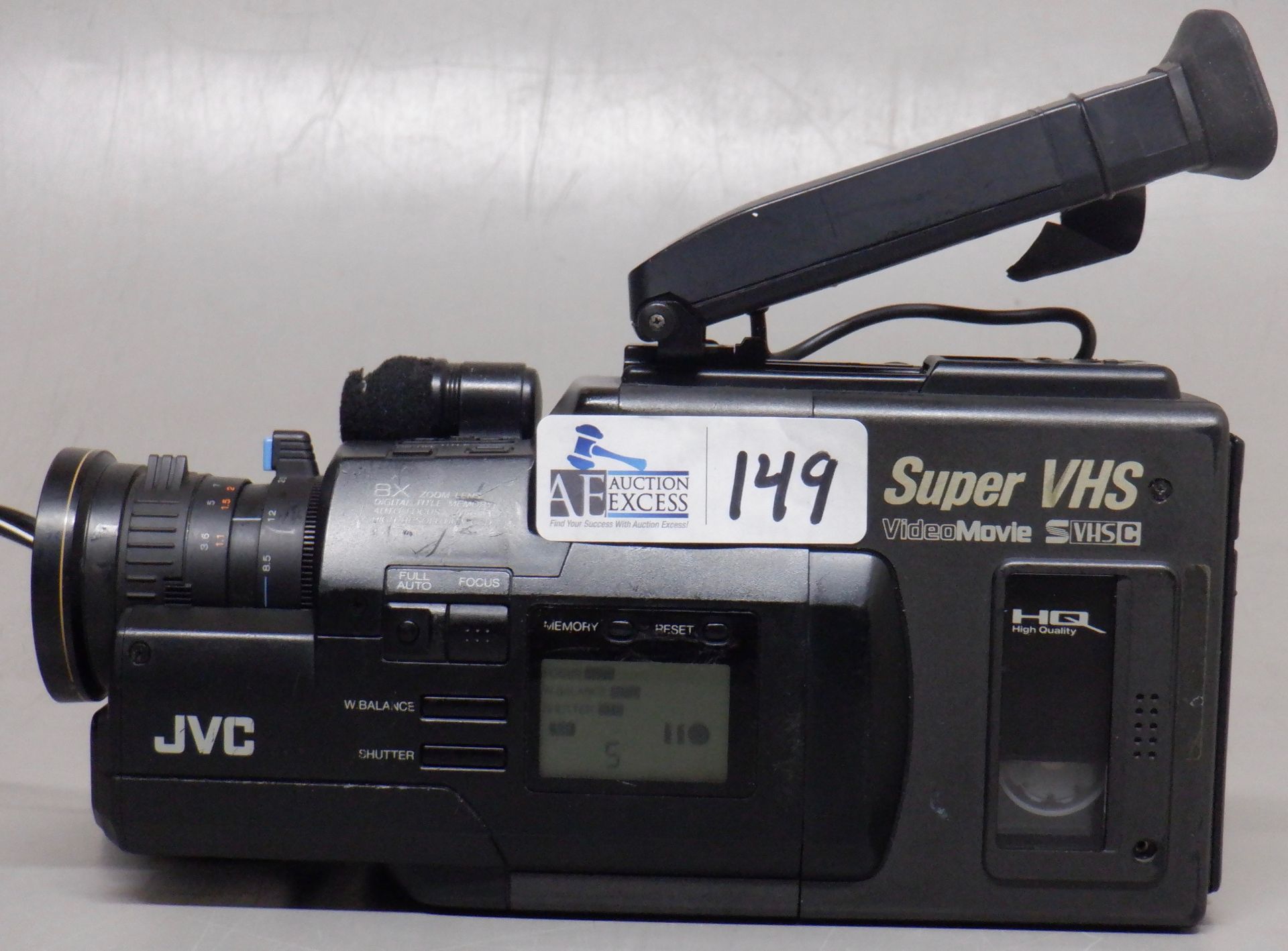 JVC SUPER VHS C MOVIE CAMERA WITH ACCESSORIES IN CASE - Bild 7 aus 8